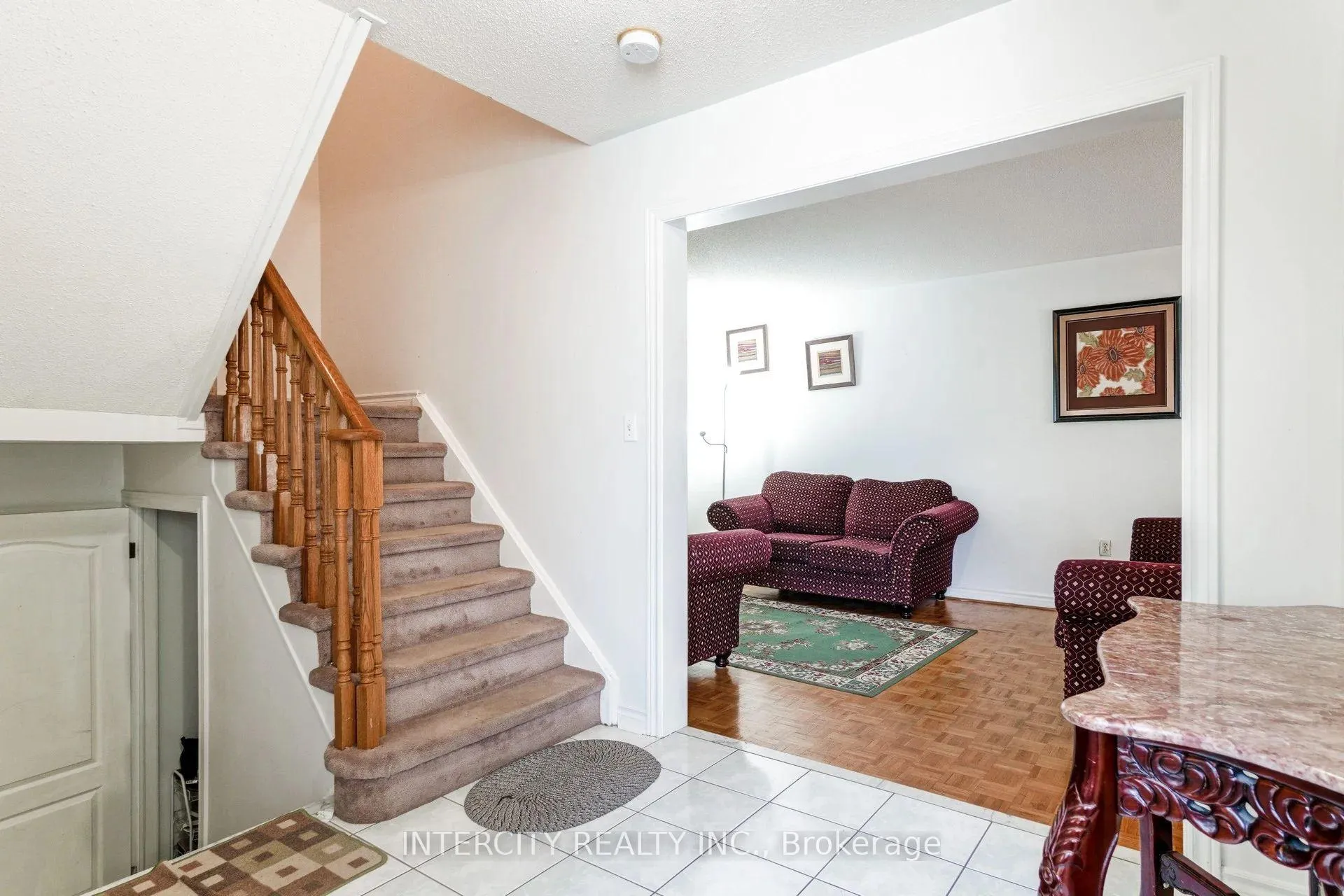 Photo 6 of 159 Pressed Brick Drive, Brampton, Brampton North — HOMEH