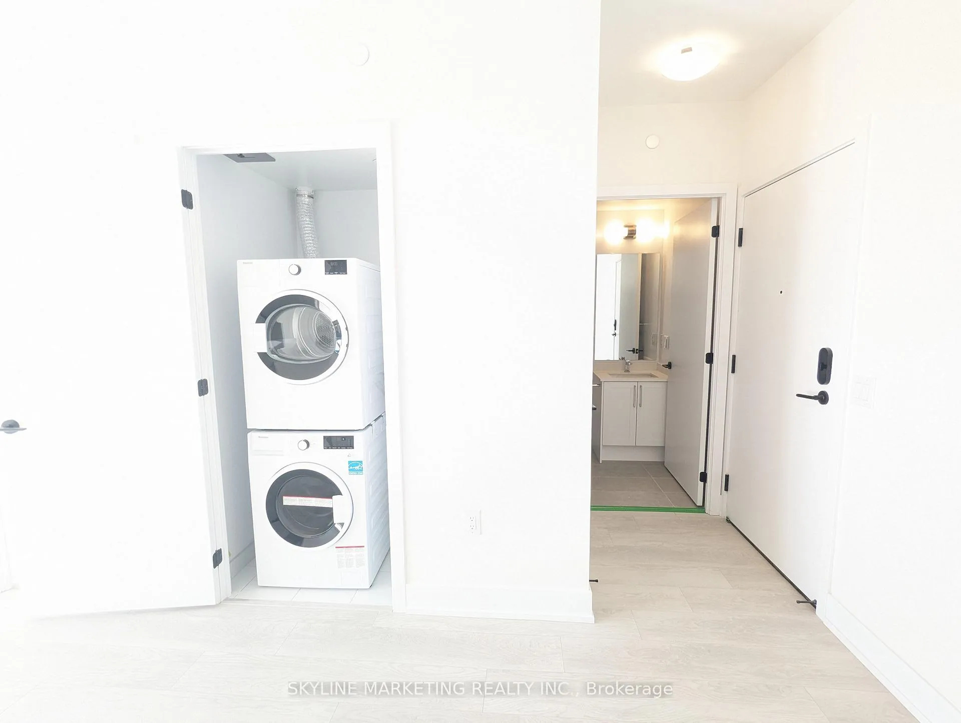 Photo 4 of Unit 730, 2450 Old Bronte Road, Oakville, Westmount — HOMEH
