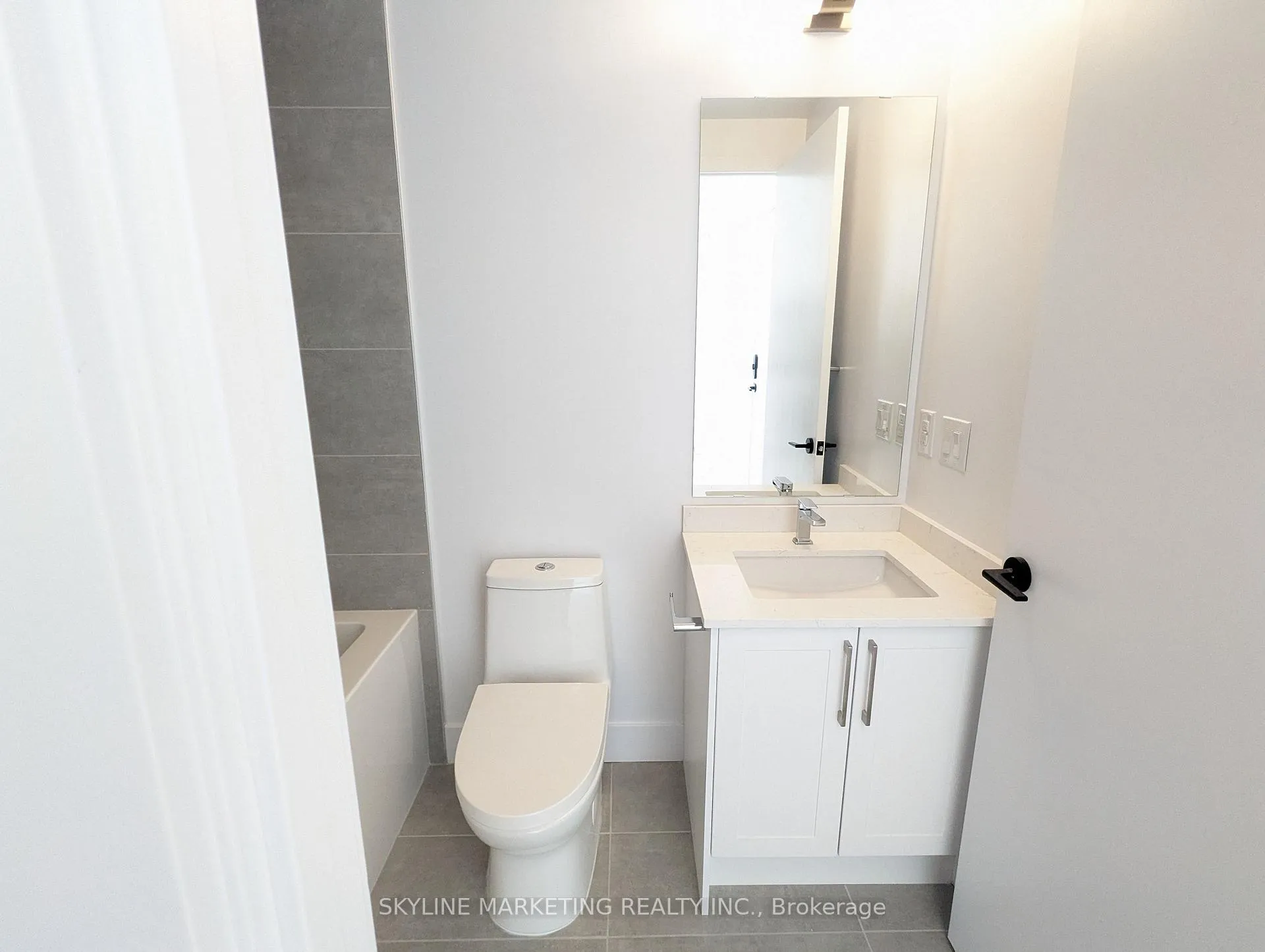 Photo 5 of Unit 730, 2450 Old Bronte Road, Oakville, Westmount — HOMEH