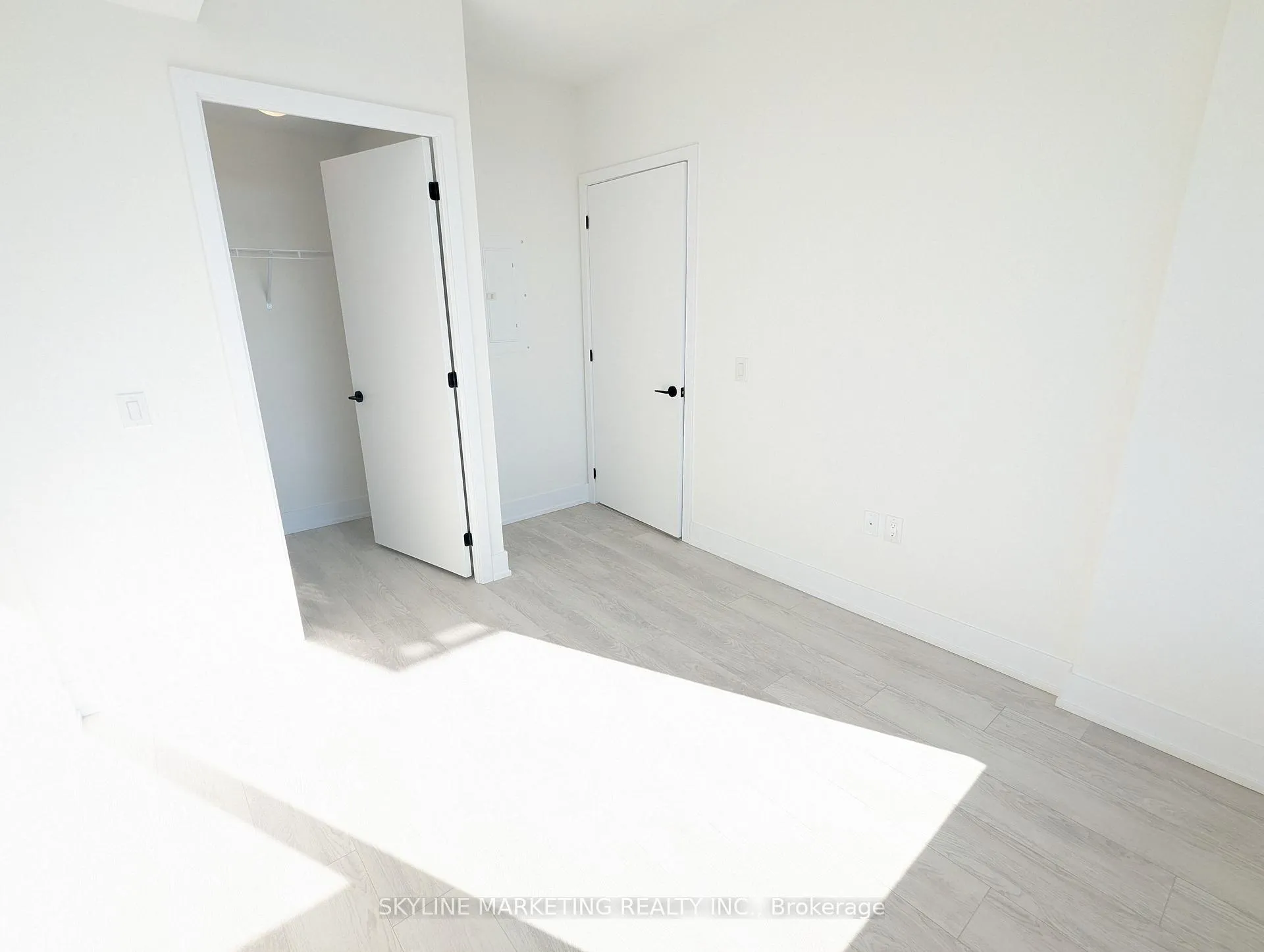 Photo 7 of Unit 730, 2450 Old Bronte Road, Oakville, Westmount — HOMEH