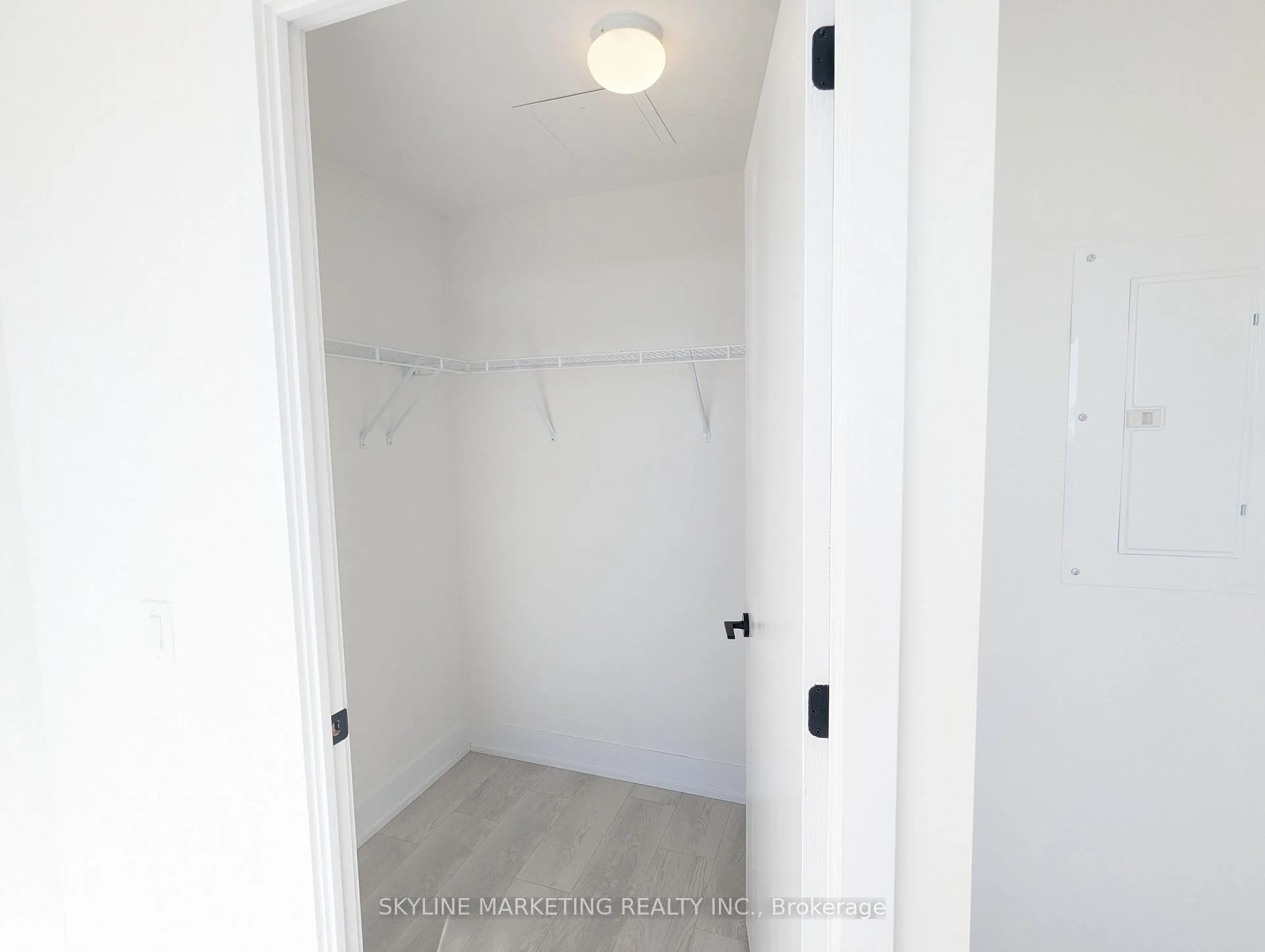 Photo 8 of Unit 730, 2450 Old Bronte Road, Oakville, Westmount — HOMEH