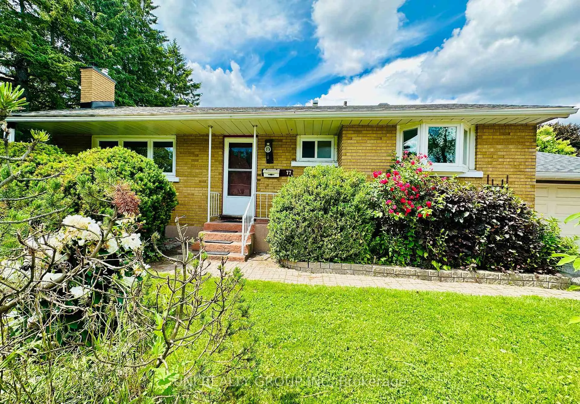 Photo 4 of 77 Meadowlands Drive, Ottawa, Meadowlands/St. Claire Gardens — HOMEH