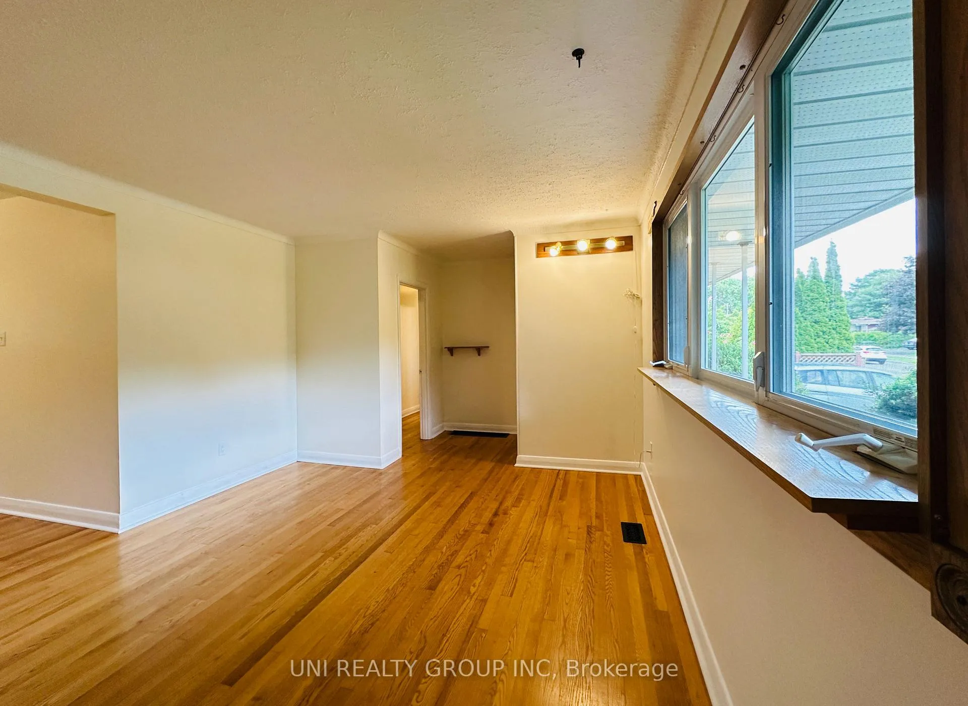 Photo 15 of 77 Meadowlands Drive, Ottawa, Meadowlands/St. Claire Gardens — HOMEH