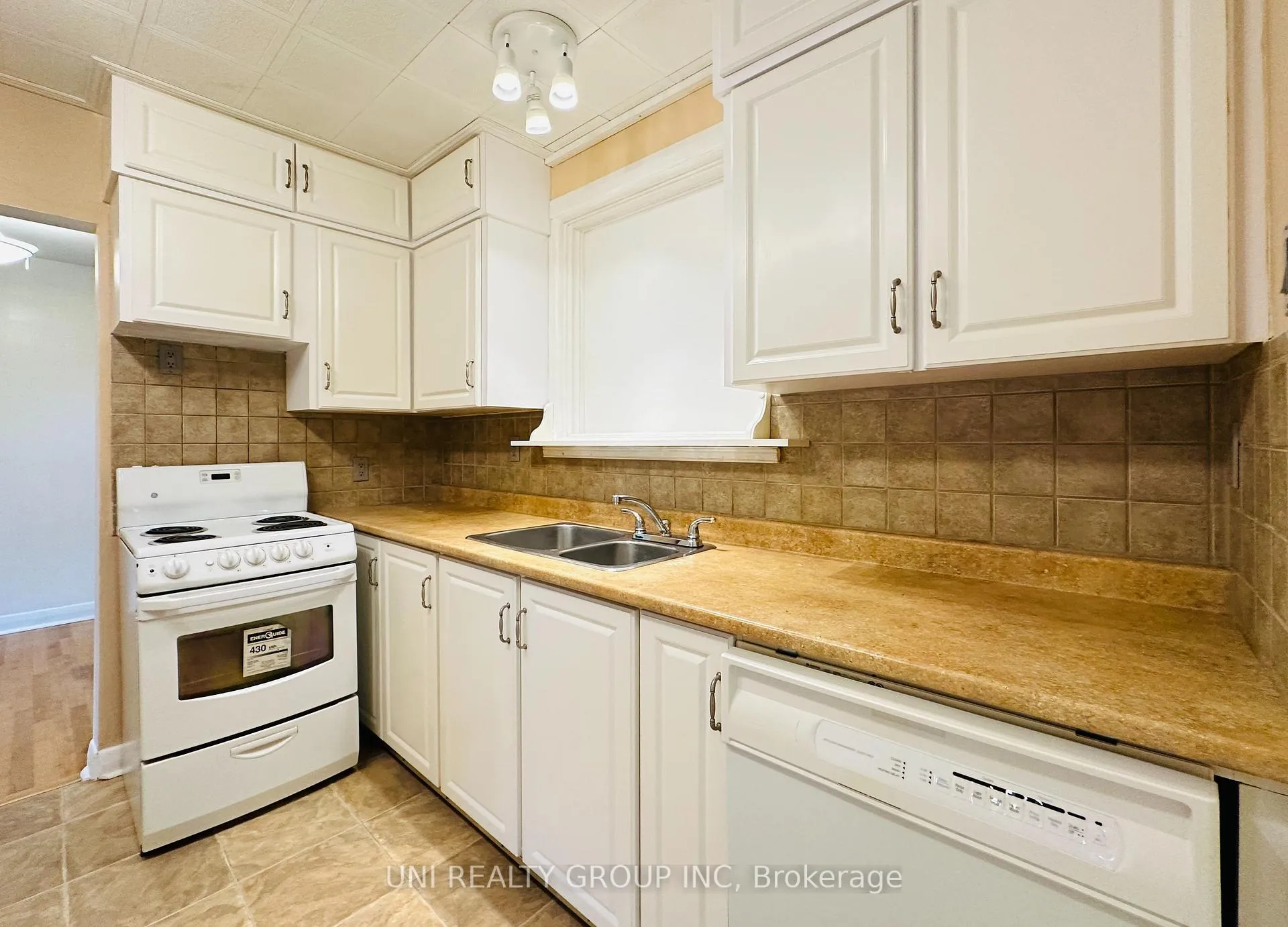 Photo 20 of 77 Meadowlands Drive, Ottawa, Meadowlands/St. Claire Gardens — HOMEH