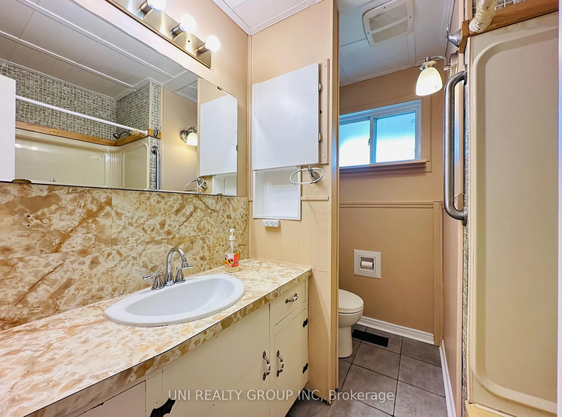 Photo 25 of 77 Meadowlands Drive, Ottawa, Meadowlands/St. Claire Gardens — HOMEH