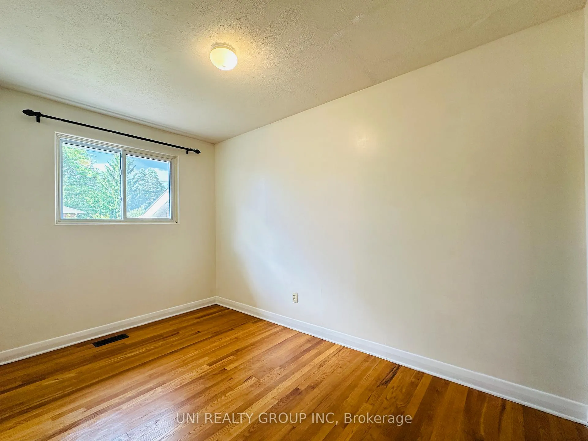 Photo 31 of 77 Meadowlands Drive, Ottawa, Meadowlands/St. Claire Gardens — HOMEH
