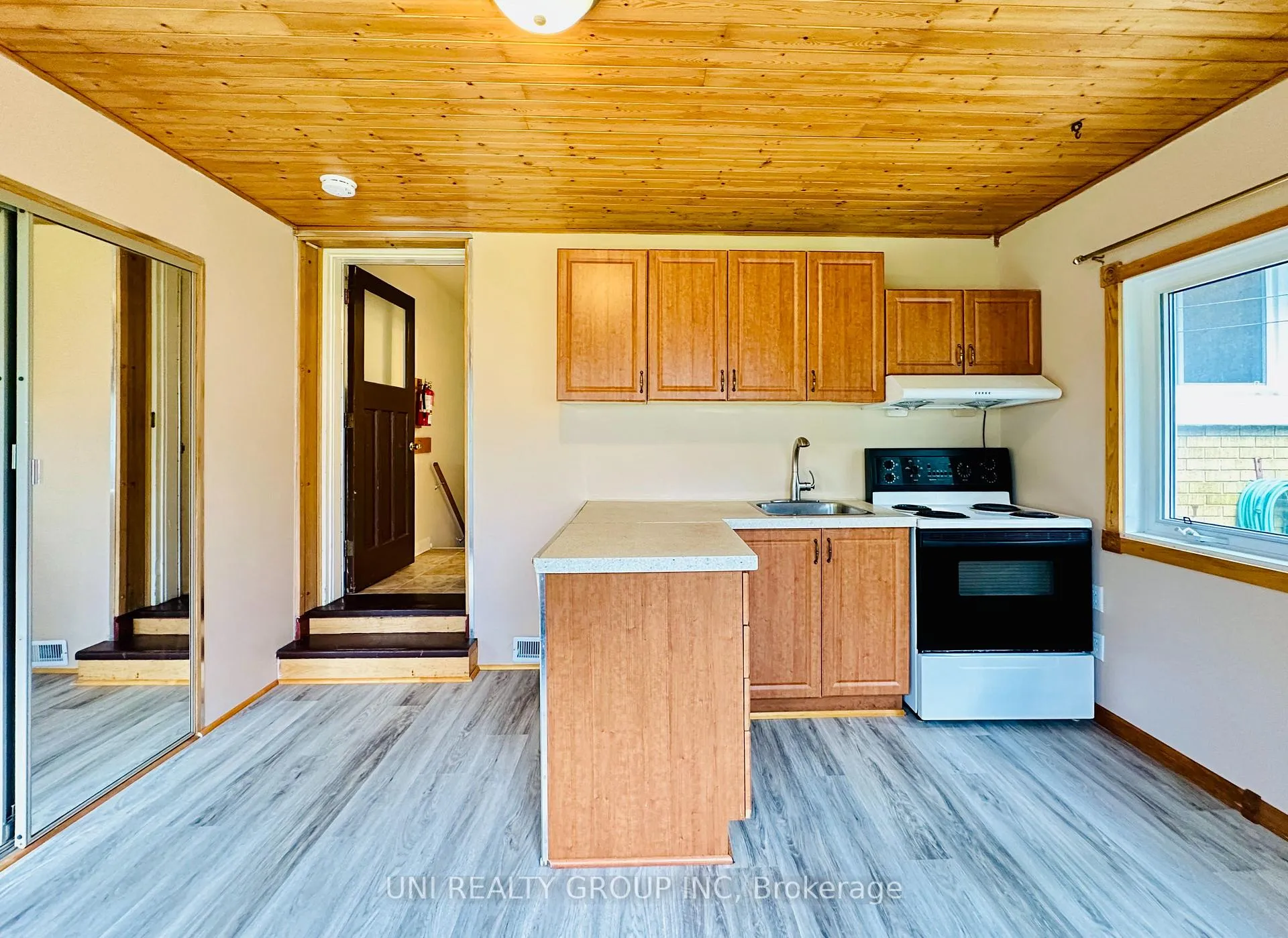 Photo 38 of 77 Meadowlands Drive, Ottawa, Meadowlands/St. Claire Gardens — HOMEH