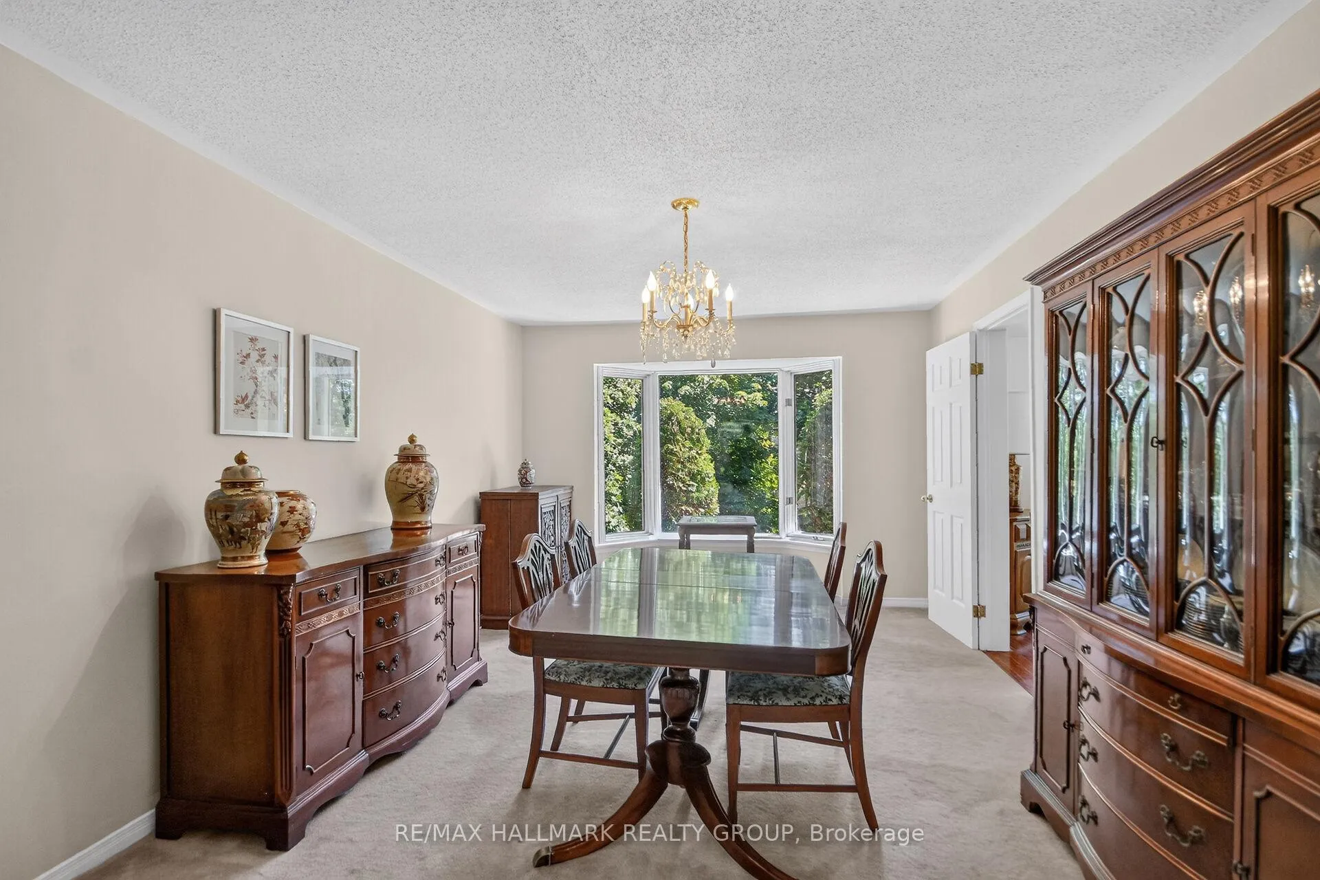 Photo 11 of 9 Halldorson Crescent, Ottawa, Kanata - Kanata Lakes/Heritage Hills — HOMEH