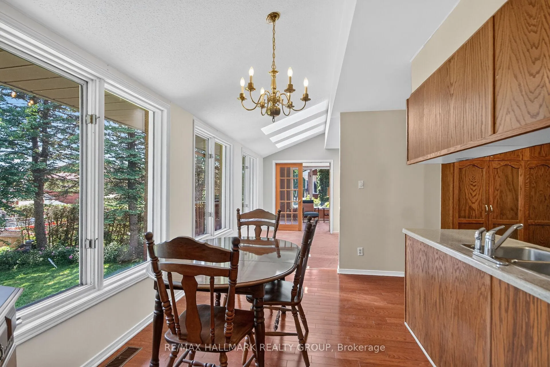 Photo 18 of 9 Halldorson Crescent, Ottawa, Kanata - Kanata Lakes/Heritage Hills — HOMEH