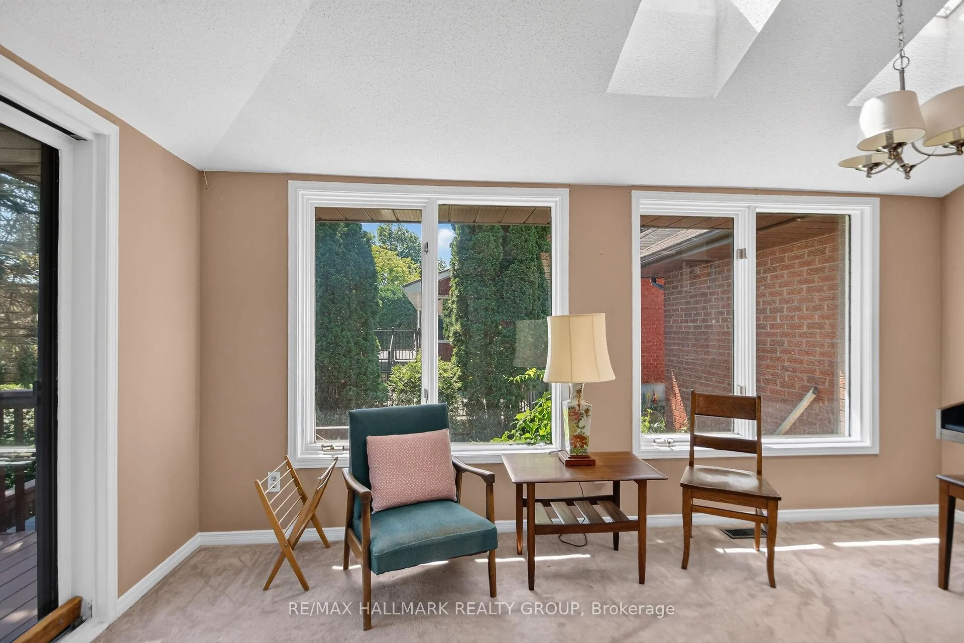 Photo 24 of 9 Halldorson Crescent, Ottawa, Kanata - Kanata Lakes/Heritage Hills — HOMEH