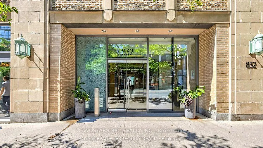 Photo 4 of Unit 2509, 832 Bay Street, Toronto, Bay Street Corridor — HOMEH