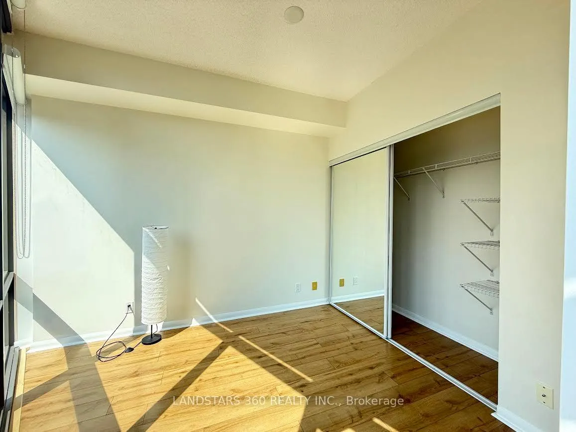 Photo 11 of Unit 2509, 832 Bay Street, Toronto, Bay Street Corridor — HOMEH