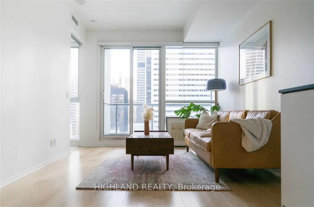 Photo 4 of Unit 3108, 70 Temperance Street, Toronto, Bay Street Corridor — HOMEH