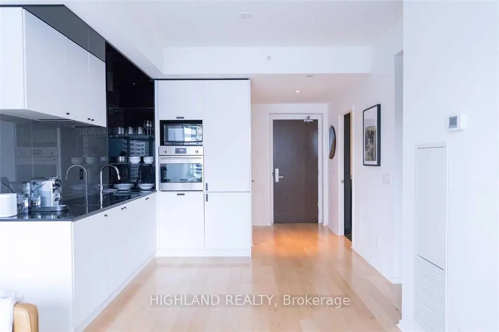 Photo 5 of Unit 3108, 70 Temperance Street, Toronto, Bay Street Corridor — HOMEH
