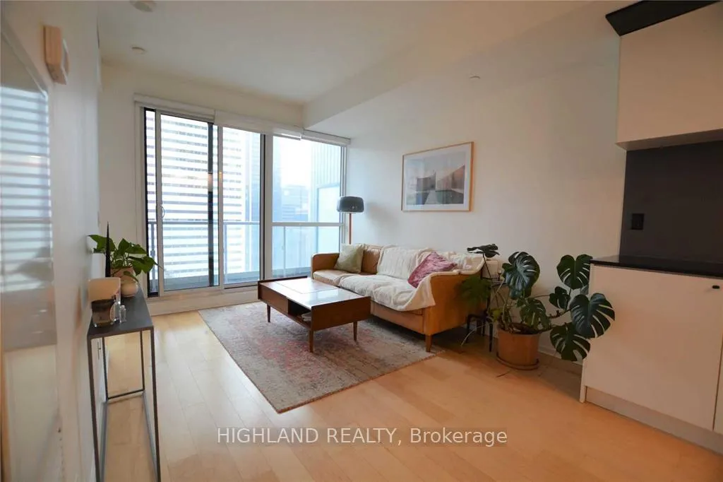 Photo 9 of Unit 3108, 70 Temperance Street, Toronto, Bay Street Corridor — HOMEH