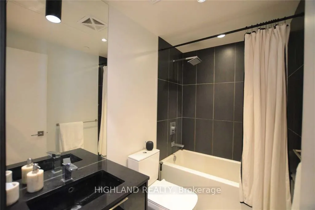 Photo 15 of Unit 3108, 70 Temperance Street, Toronto, Bay Street Corridor — HOMEH