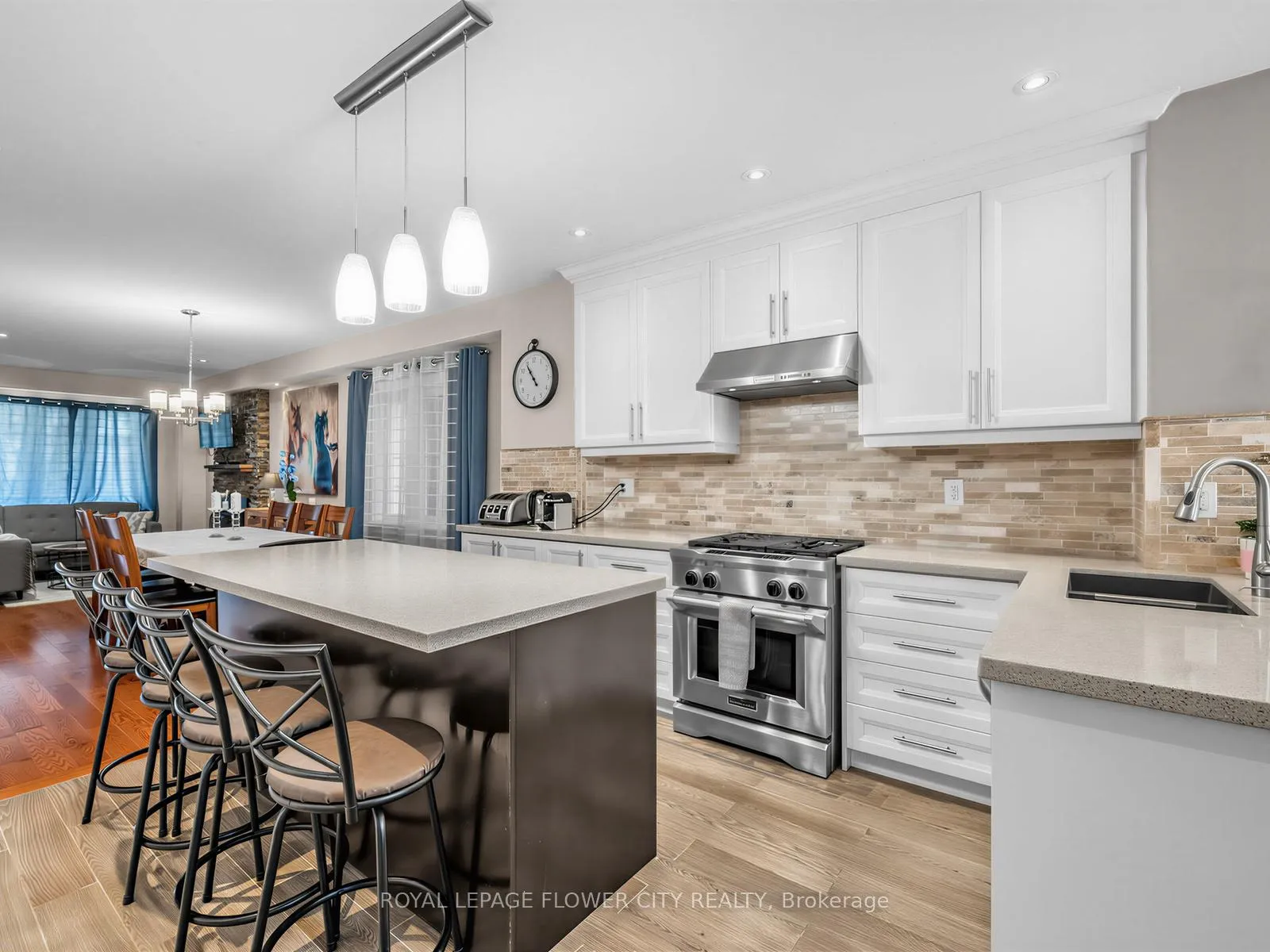 Photo 15 of 52 Gillespie Avenue, Toronto, Weston-Pellam Park — HOMEH