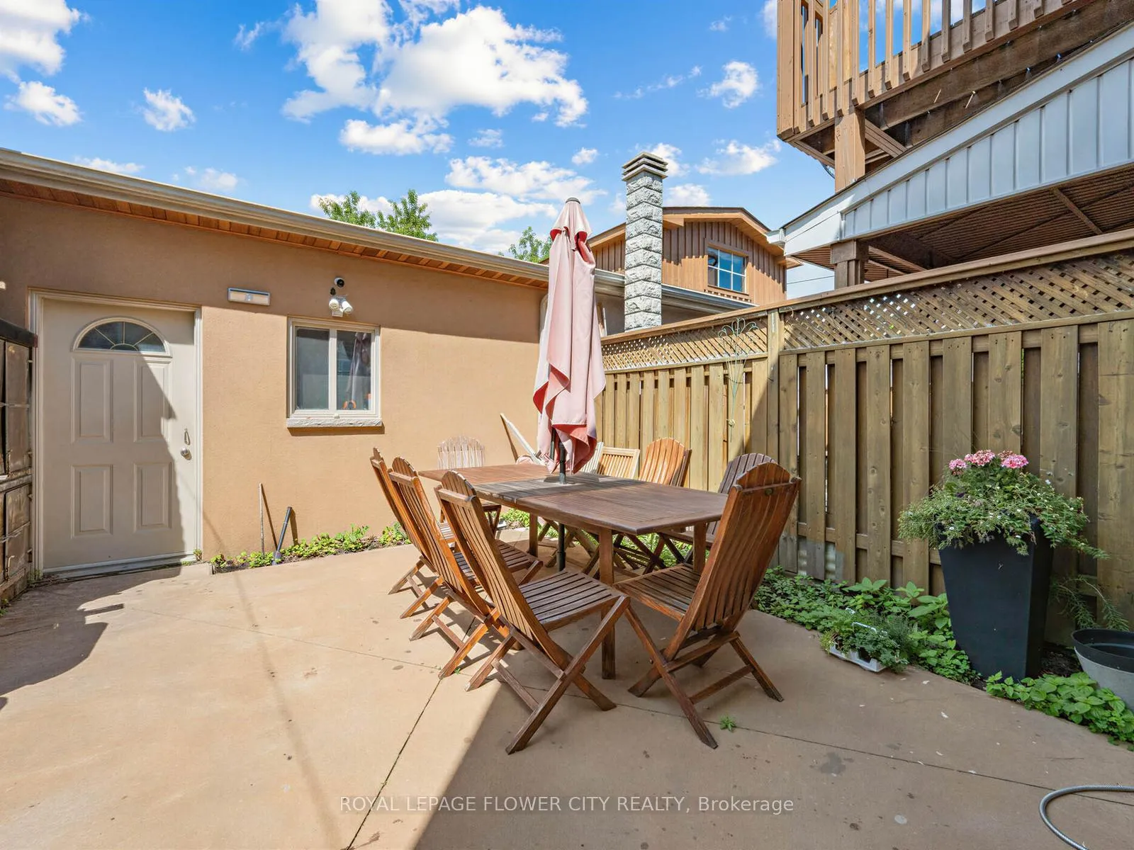 Photo 30 of 52 Gillespie Avenue, Toronto, Weston-Pellam Park — HOMEH
