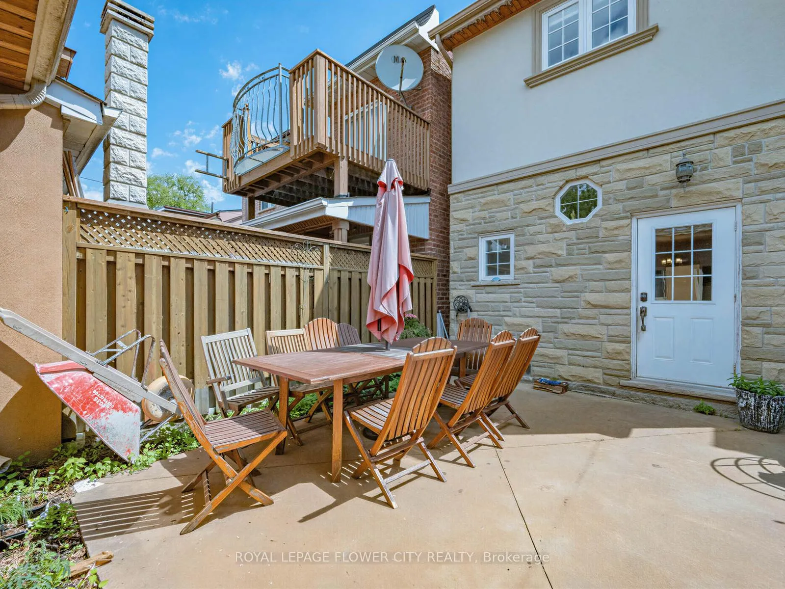 Photo 32 of 52 Gillespie Avenue, Toronto, Weston-Pellam Park — HOMEH