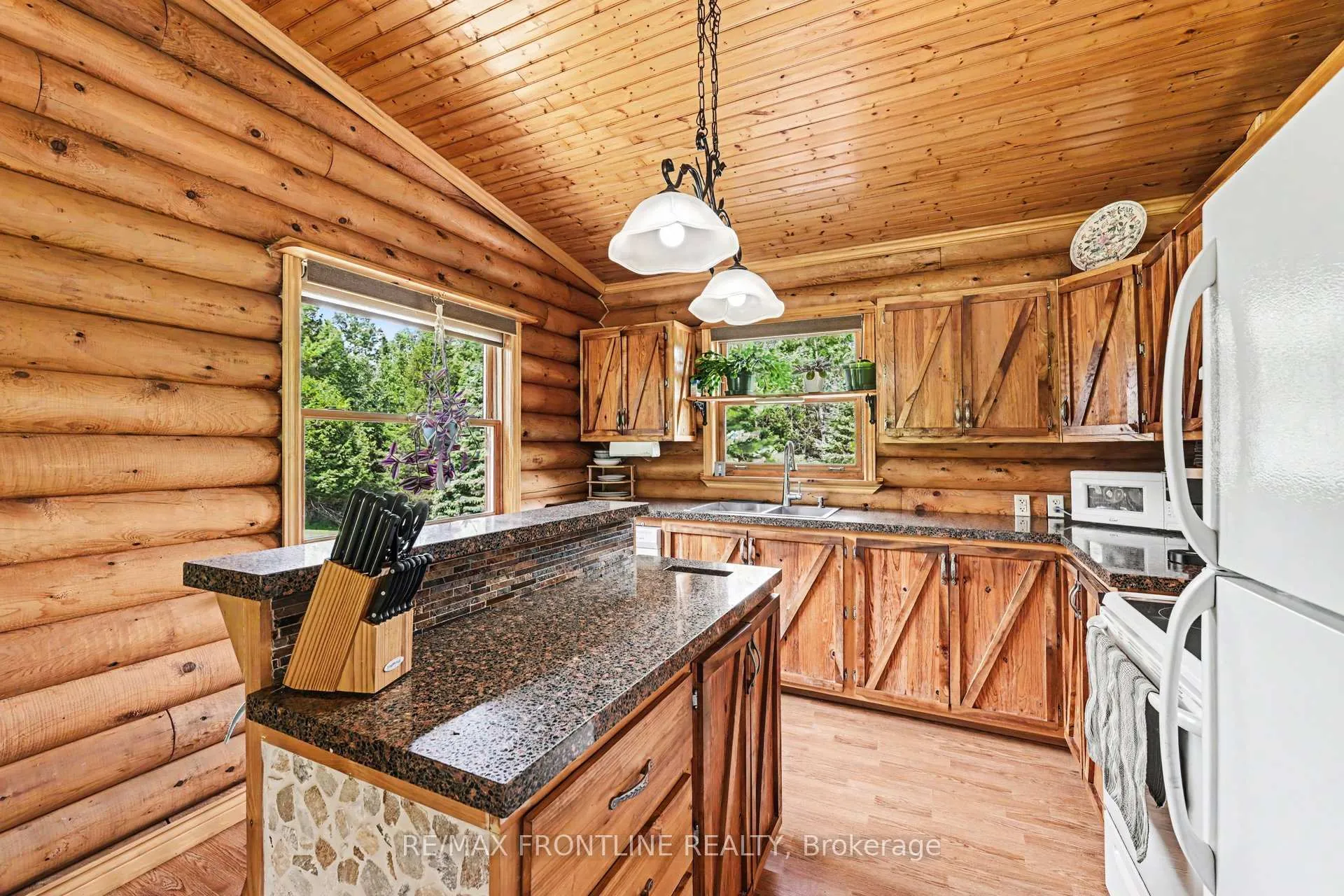 Photo 7 of 954 Sheridan Rapids Road, Lanark Highlands, Lanark Highlands (Dalhousie) Twp — HOMEH