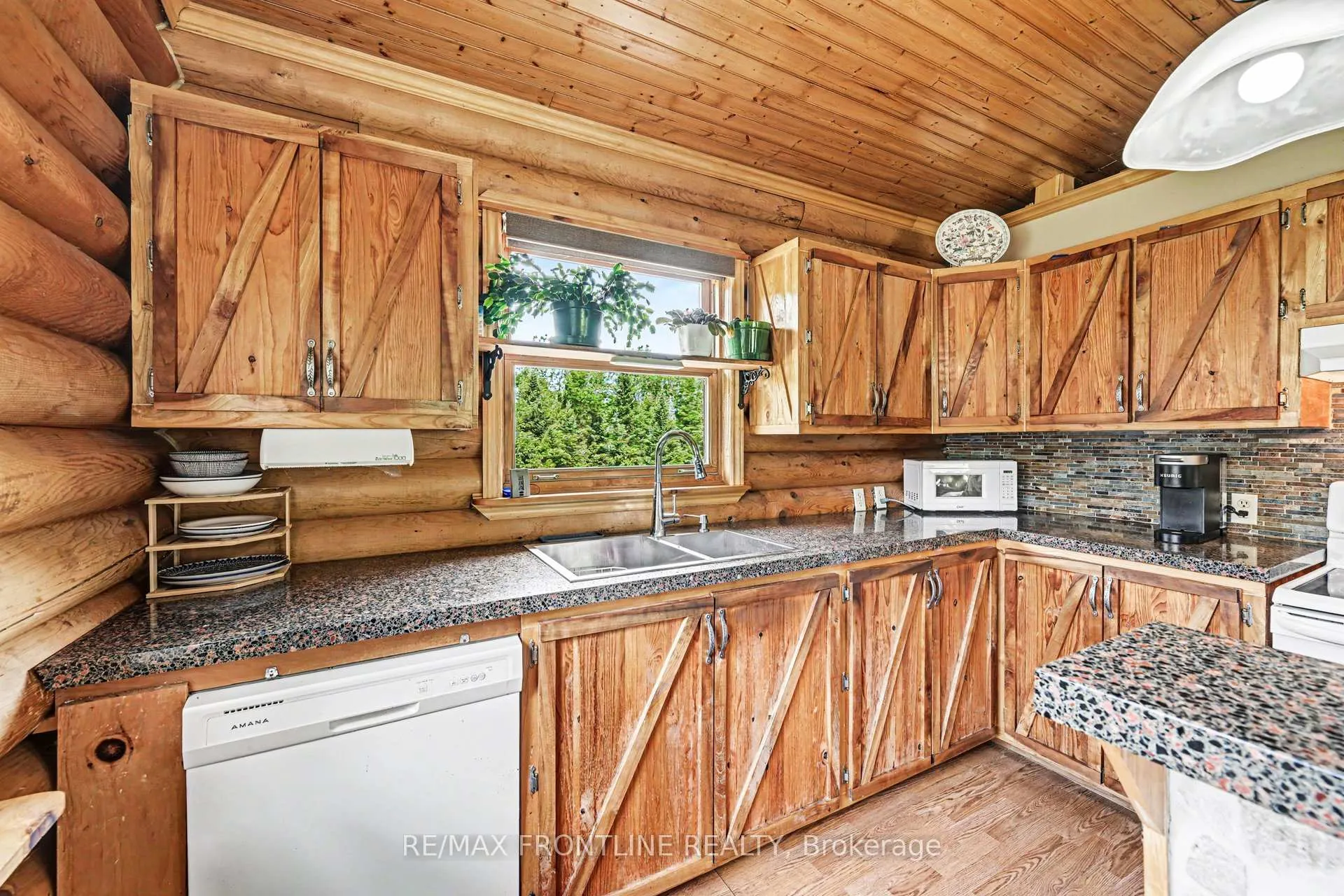 Photo 8 of 954 Sheridan Rapids Road, Lanark Highlands, Lanark Highlands (Dalhousie) Twp — HOMEH