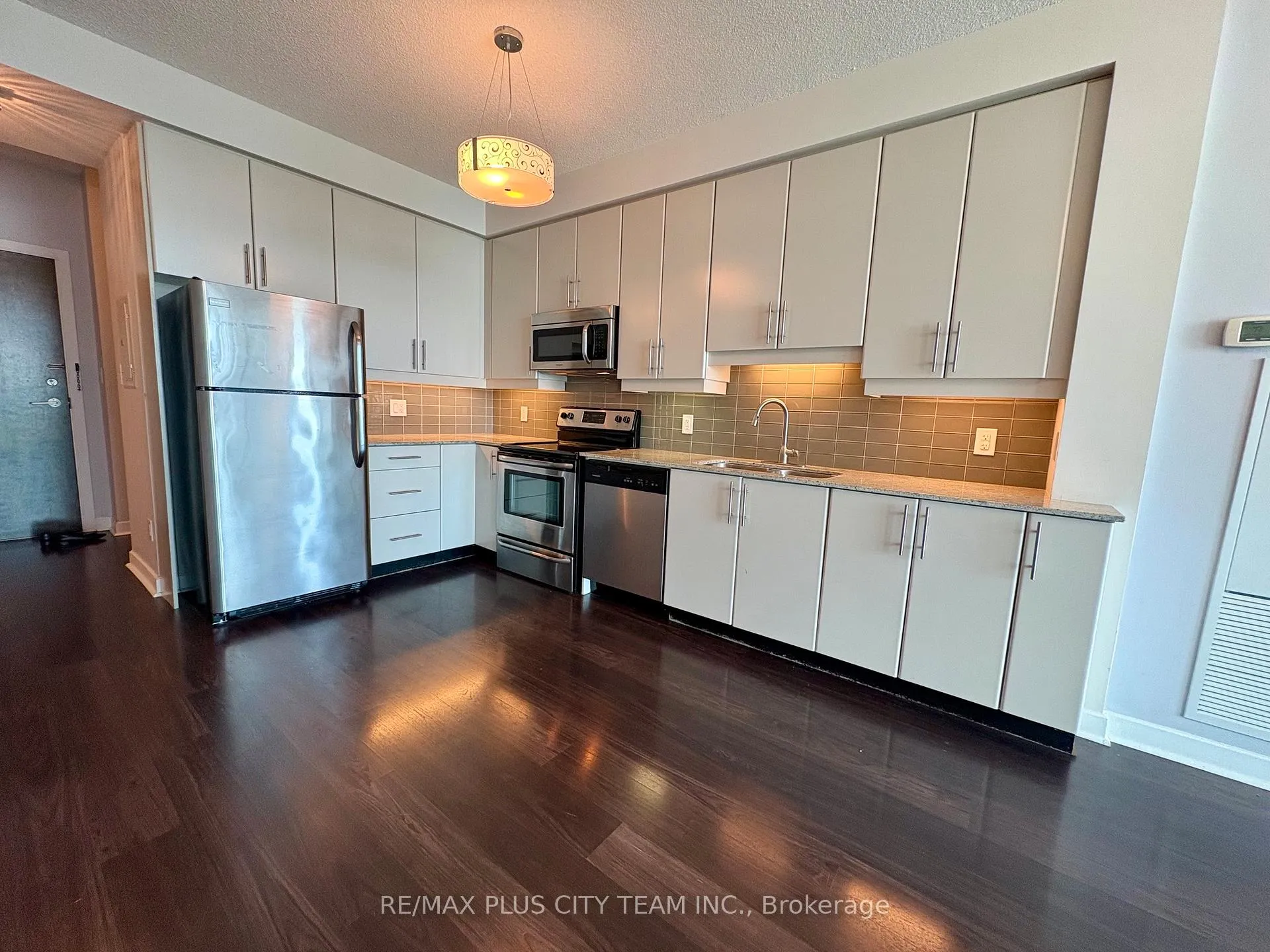 Photo 5 of Unit 2109, 33 Bay Street, Toronto, Waterfront Communities — HOMEH