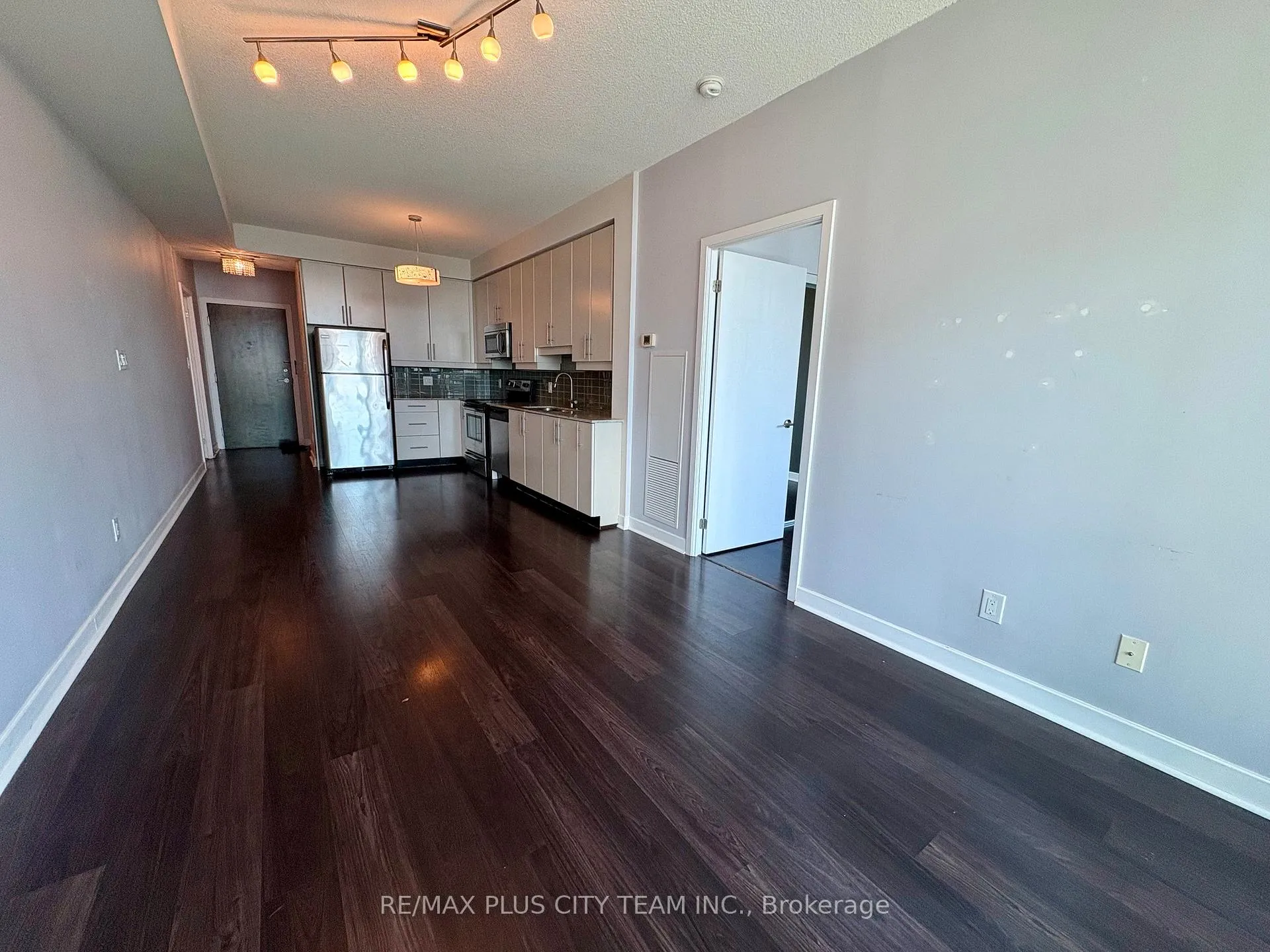 Photo 6 of Unit 2109, 33 Bay Street, Toronto, Waterfront Communities — HOMEH