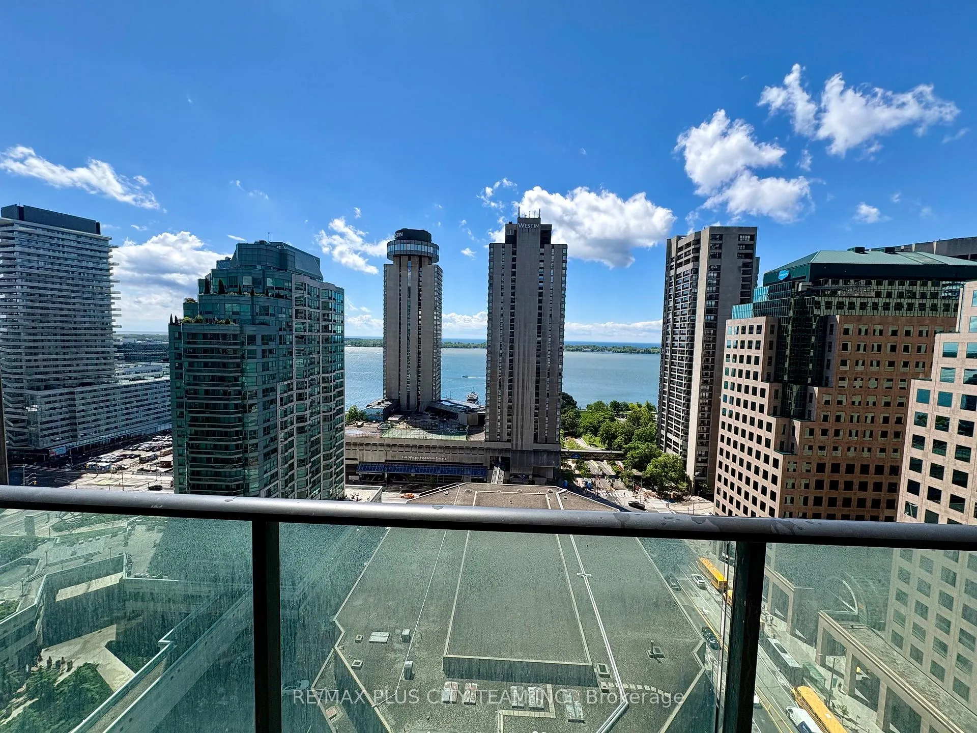 Photo 12 of Unit 2109, 33 Bay Street, Toronto, Waterfront Communities — HOMEH