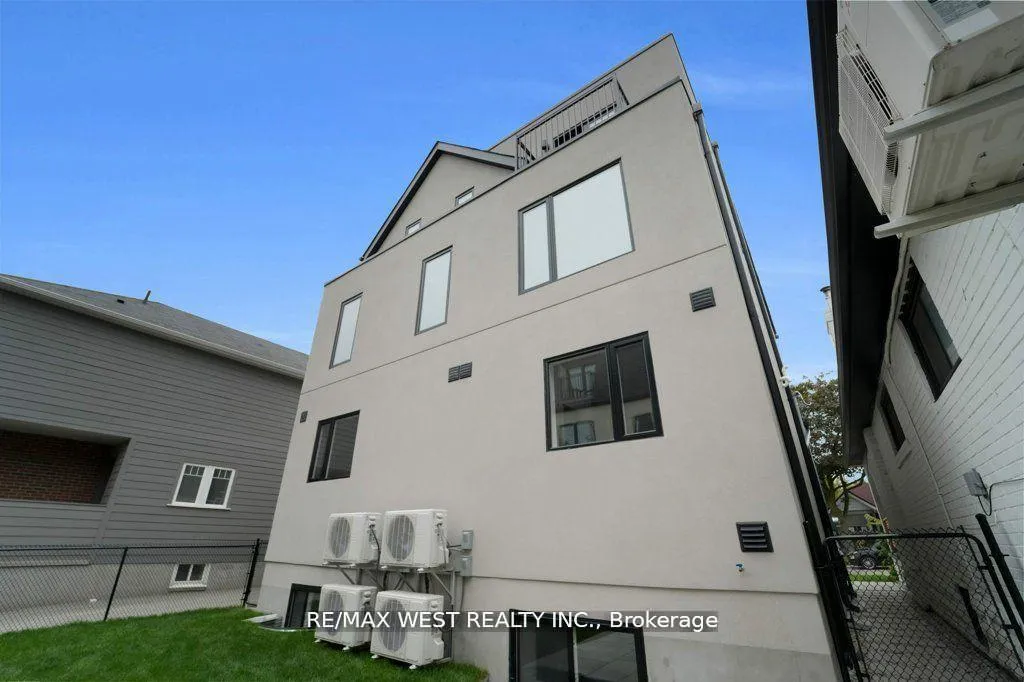 Photo 21 of Unit C, 502 Atlas Avenue, Toronto, Oakwood Village — HOMEH
