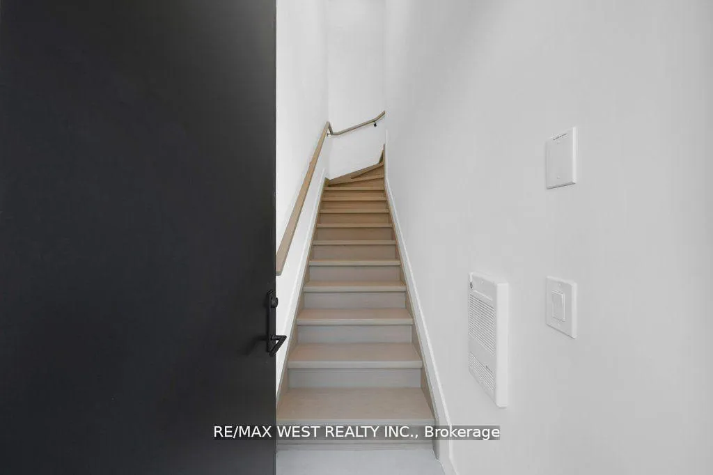 Photo 23 of Unit C, 502 Atlas Avenue, Toronto, Oakwood Village — HOMEH