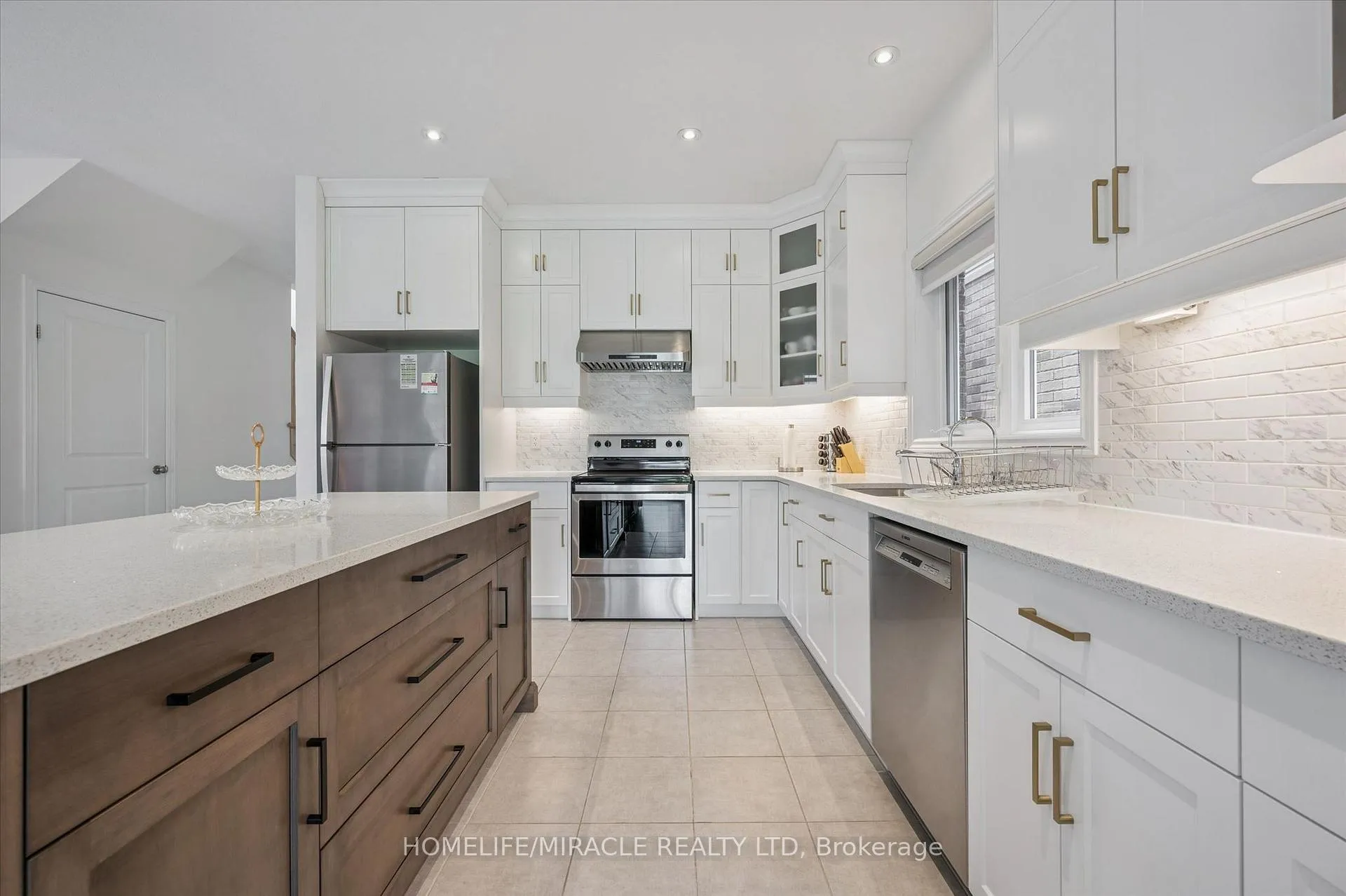 Photo 8 of 153 Rivertrail Avenue, Kitchener, Idlewood/Lackner Woods — HOMEH