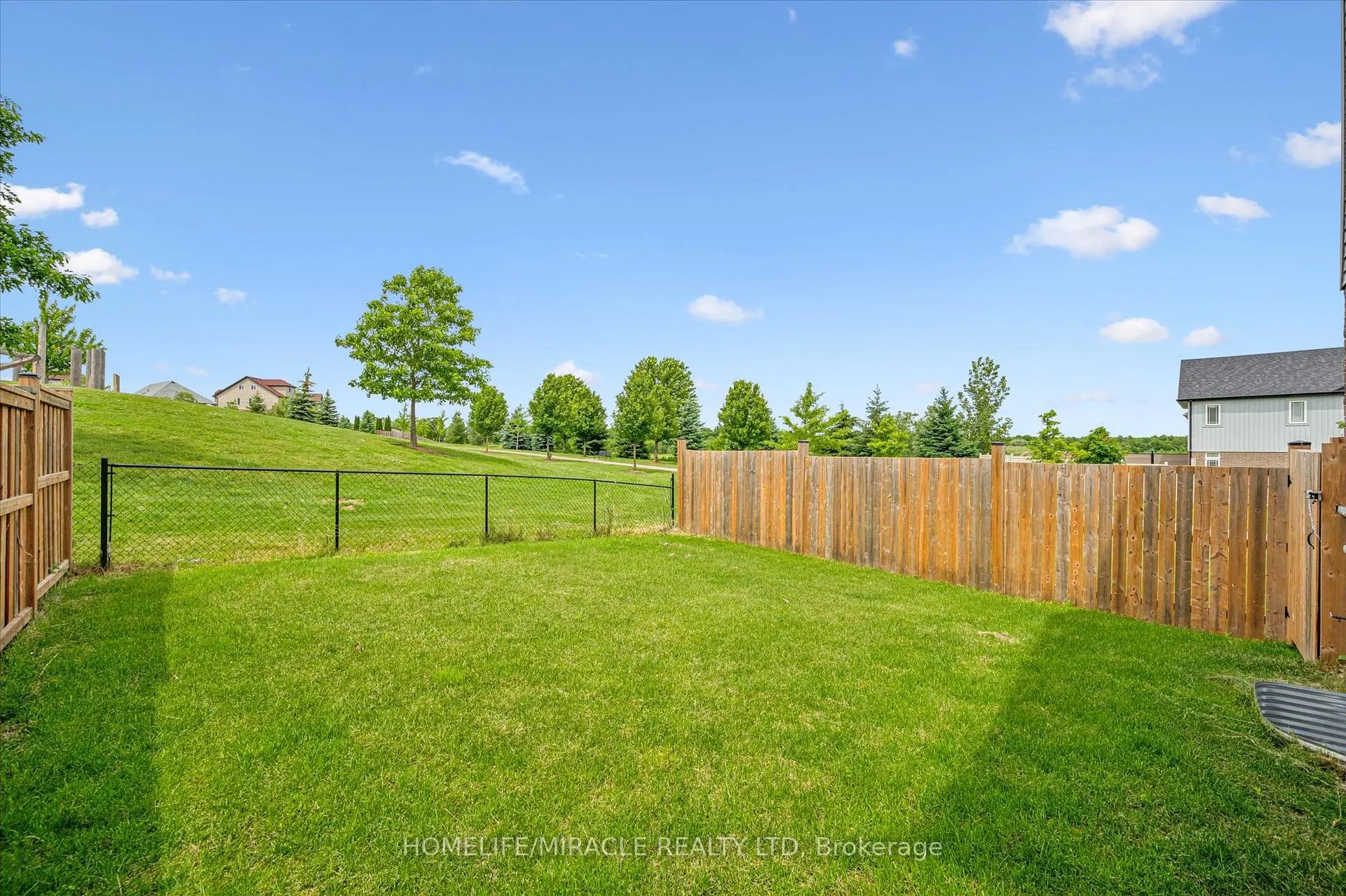 Photo 34 of 153 Rivertrail Avenue, Kitchener, Idlewood/Lackner Woods — HOMEH
