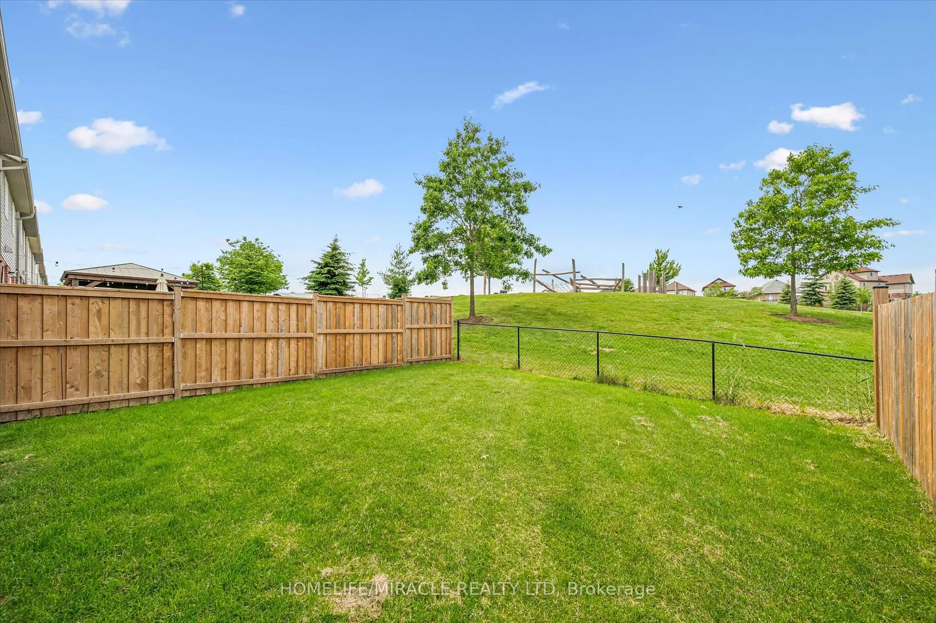 Photo 35 of 153 Rivertrail Avenue, Kitchener, Idlewood/Lackner Woods — HOMEH