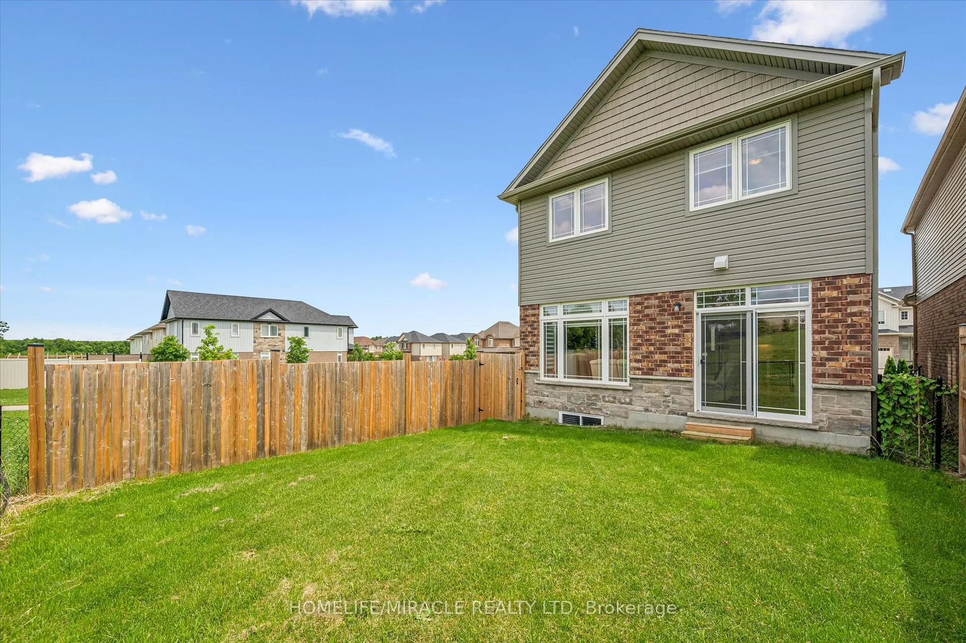 Photo 36 of 153 Rivertrail Avenue, Kitchener, Idlewood/Lackner Woods — HOMEH