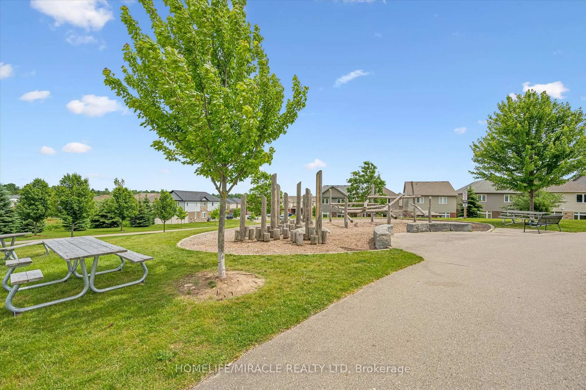 Photo 39 of 153 Rivertrail Avenue, Kitchener, Idlewood/Lackner Woods — HOMEH
