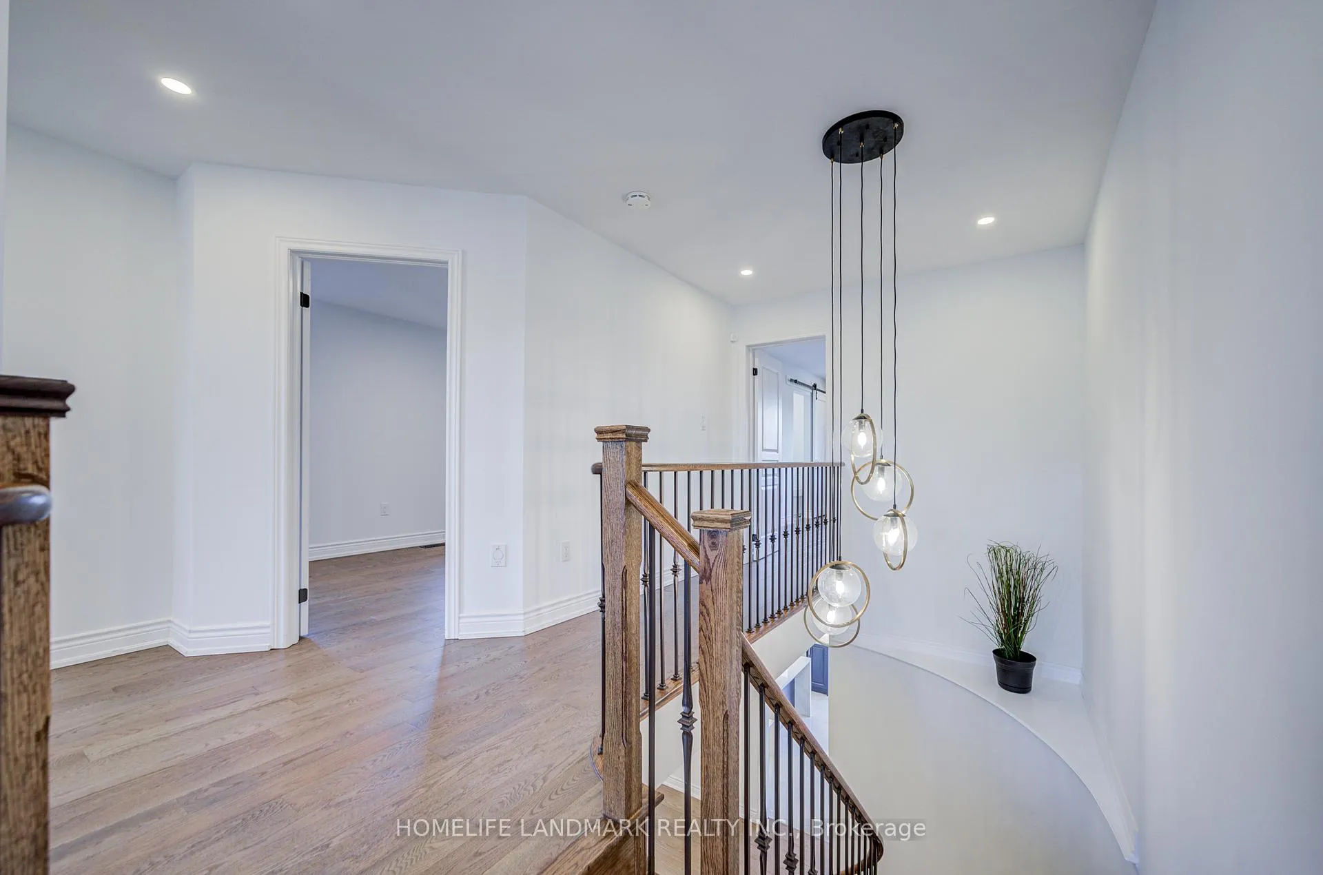 Photo 19 of 24 Haskett Drive, Markham, Cedar Grove — HOMEH
