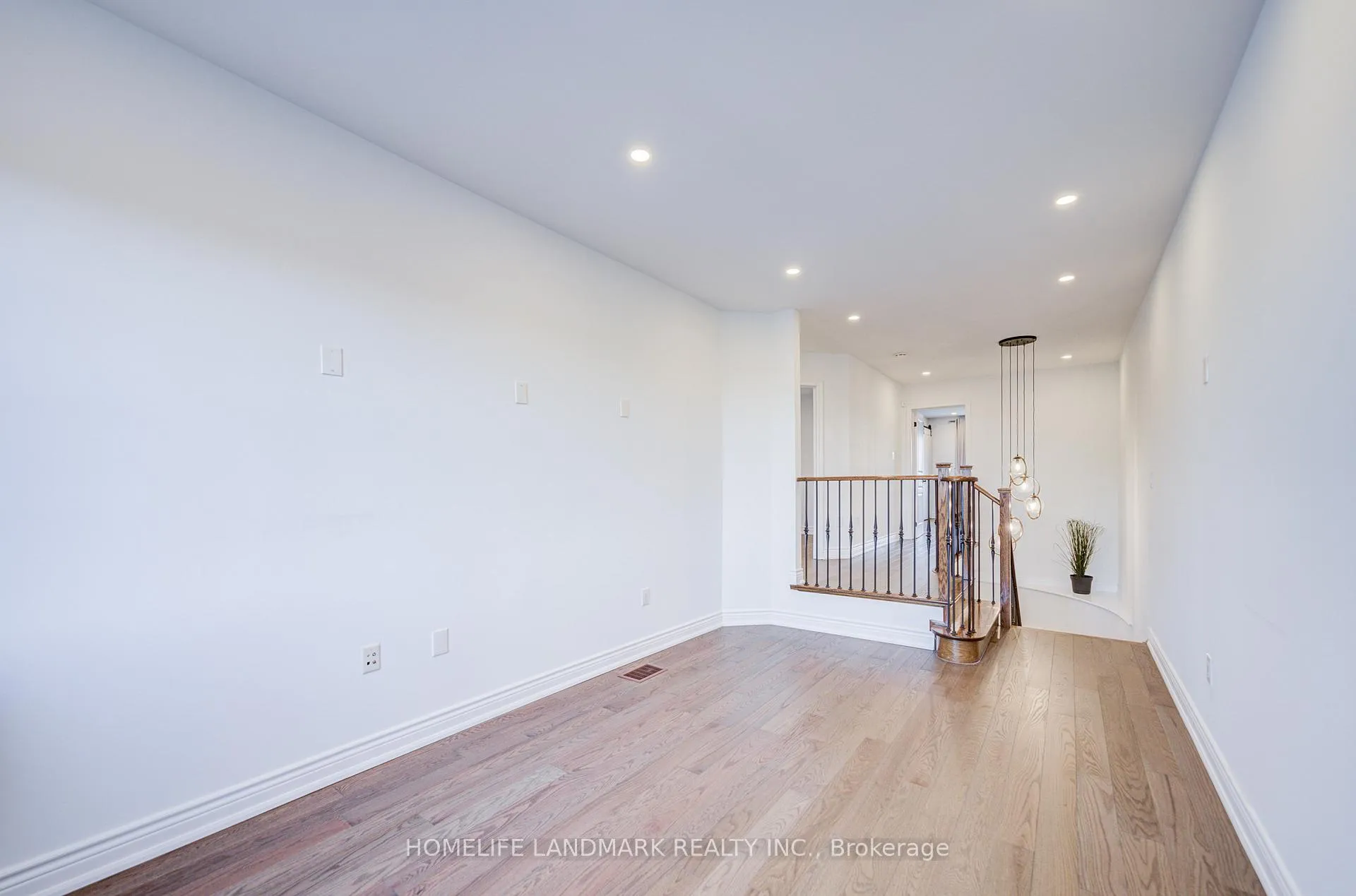 Photo 21 of 24 Haskett Drive, Markham, Cedar Grove — HOMEH