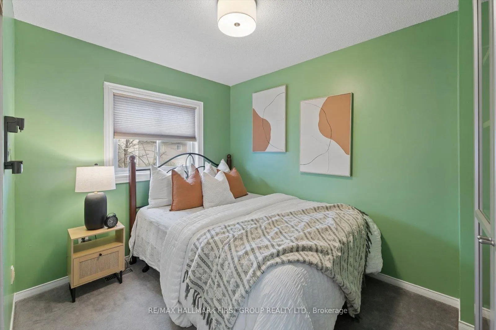 Photo 10 of 95 Vail Meadows Crescent, Clarington, Bowmanville — HOMEH