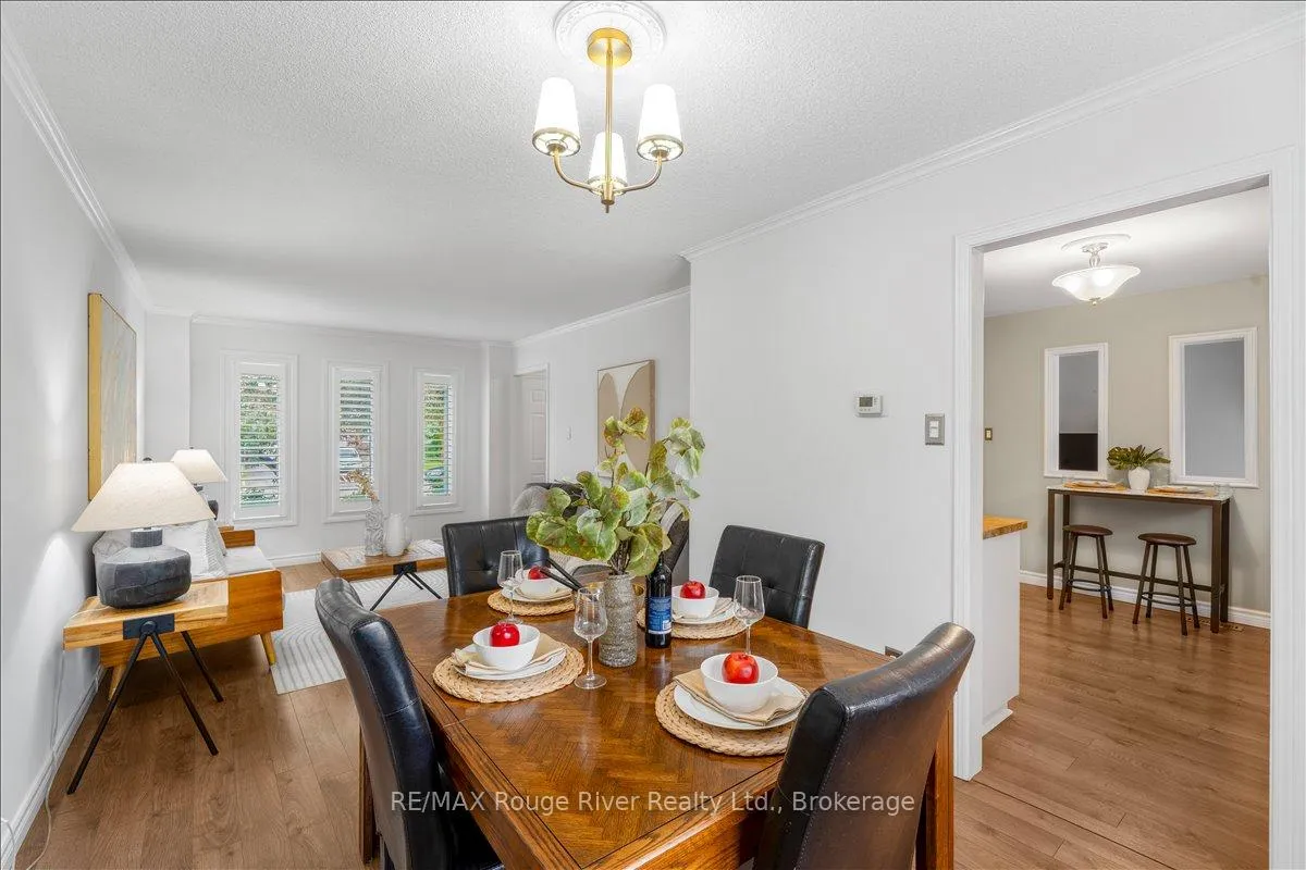 Photo 13 of 5 Gurr Crescent, Ajax, Central West — HOMEH