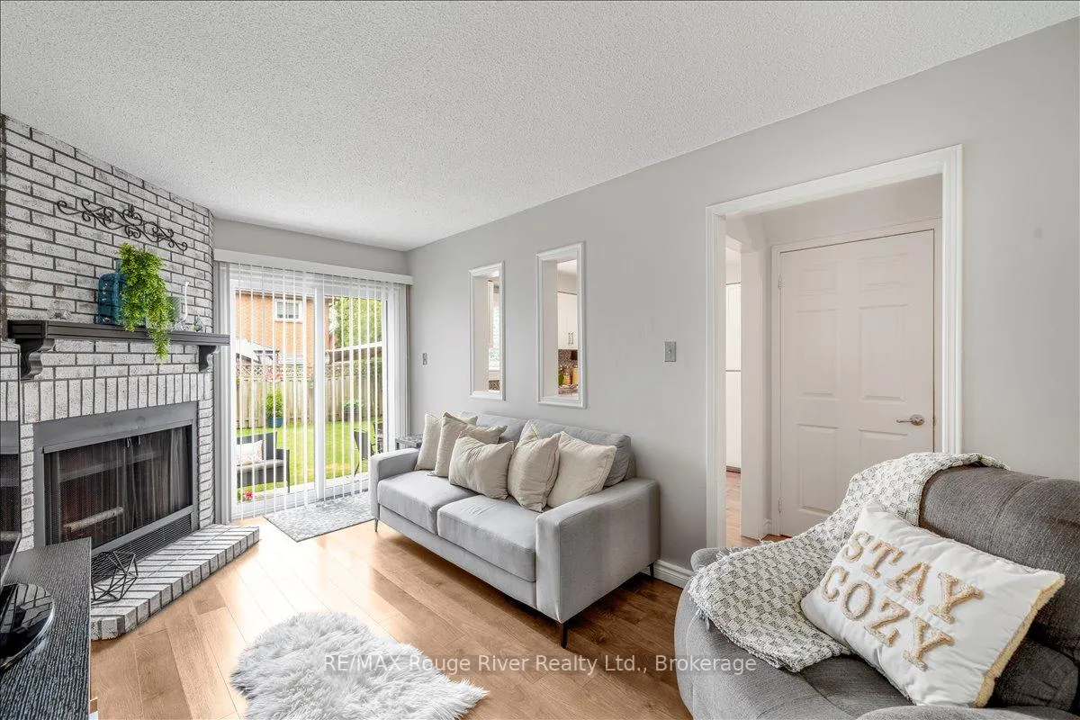 Photo 20 of 5 Gurr Crescent, Ajax, Central West — HOMEH