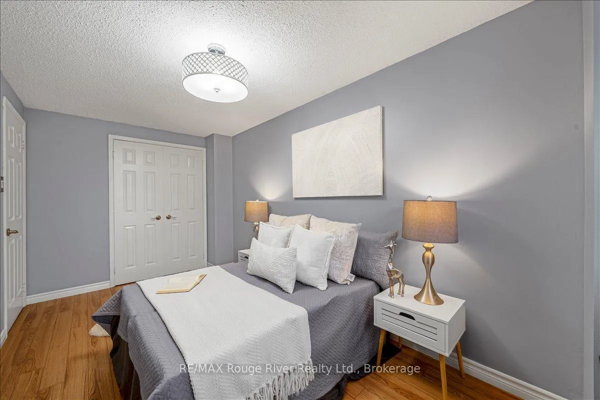 Photo 33 of 5 Gurr Crescent, Ajax, Central West — HOMEH