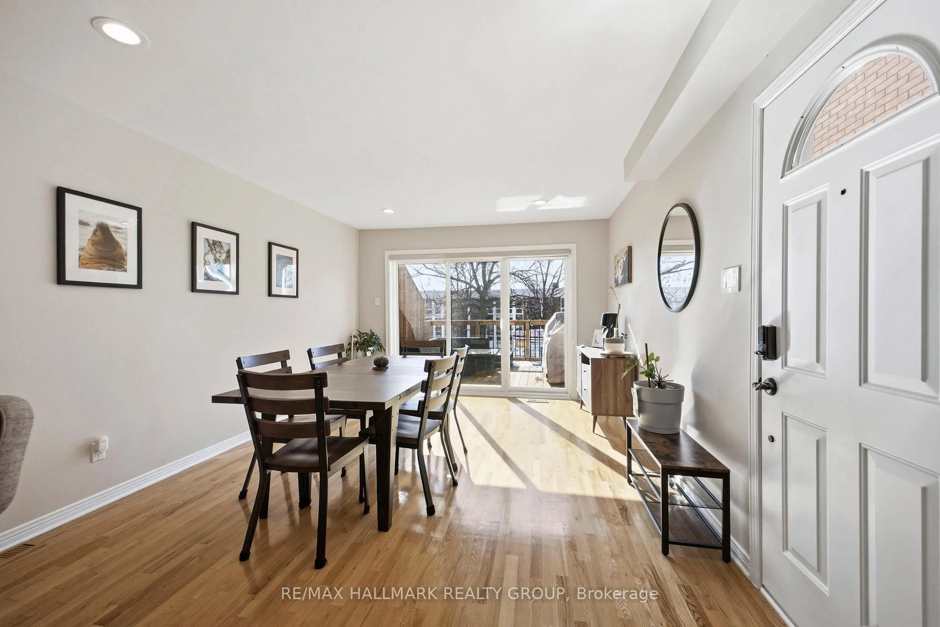 Photo 9 of 303B James Street, Ottawa, Ottawa Centre — HOMEH