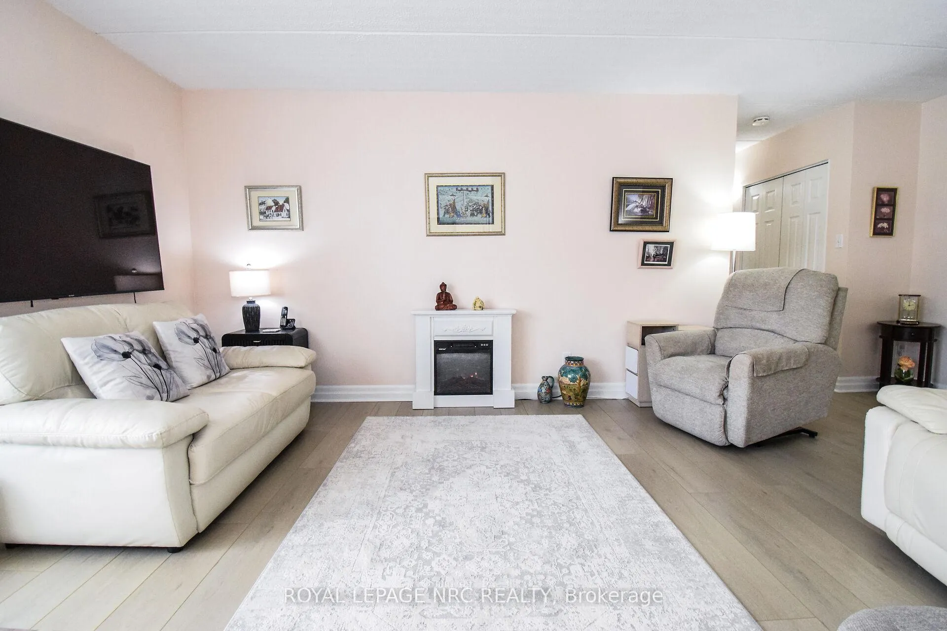 Photo 10 of Unit 320, 198 Scott Street, St. Catharines, Fairview — HOMEH