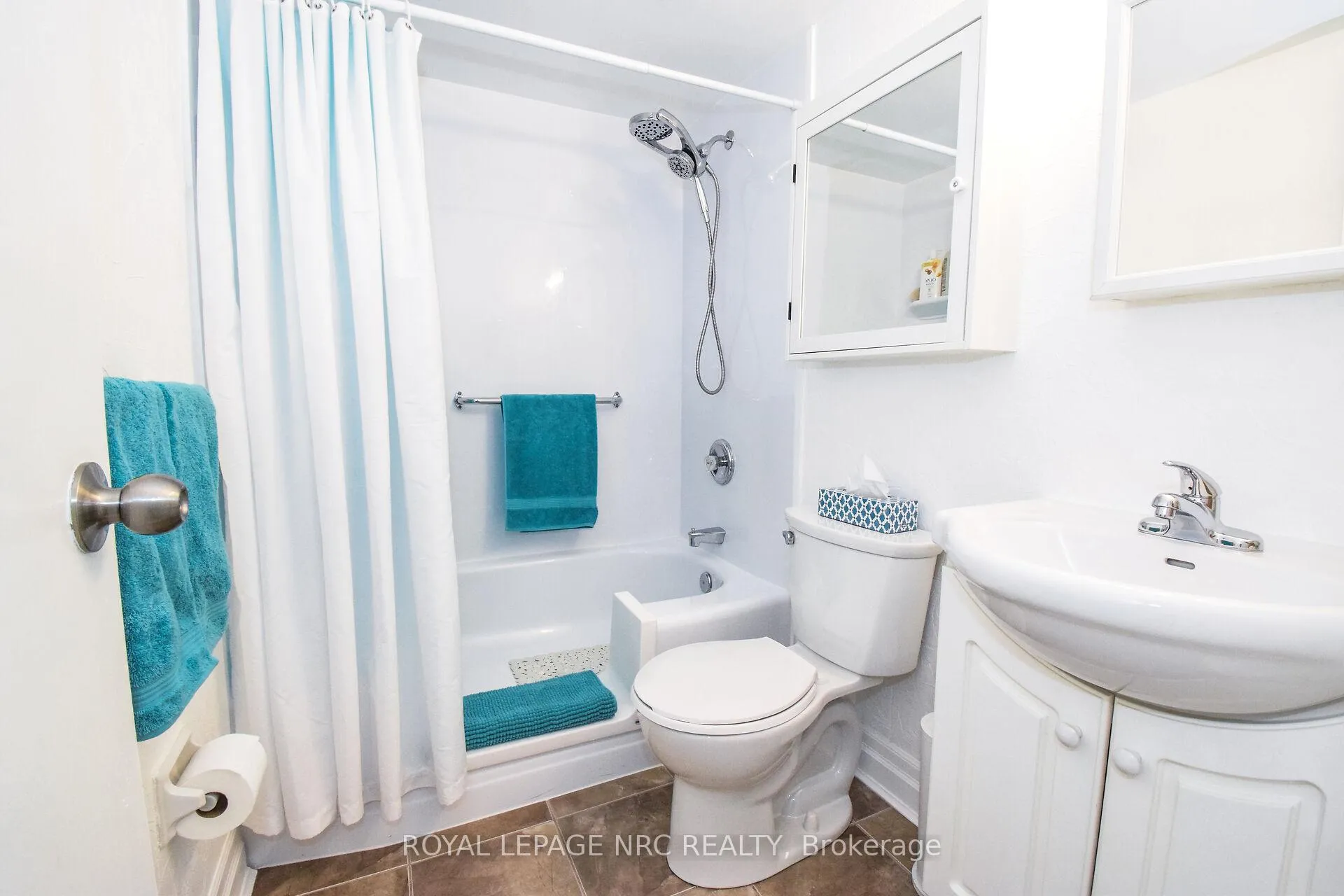 Photo 26 of Unit 320, 198 Scott Street, St. Catharines, Fairview — HOMEH