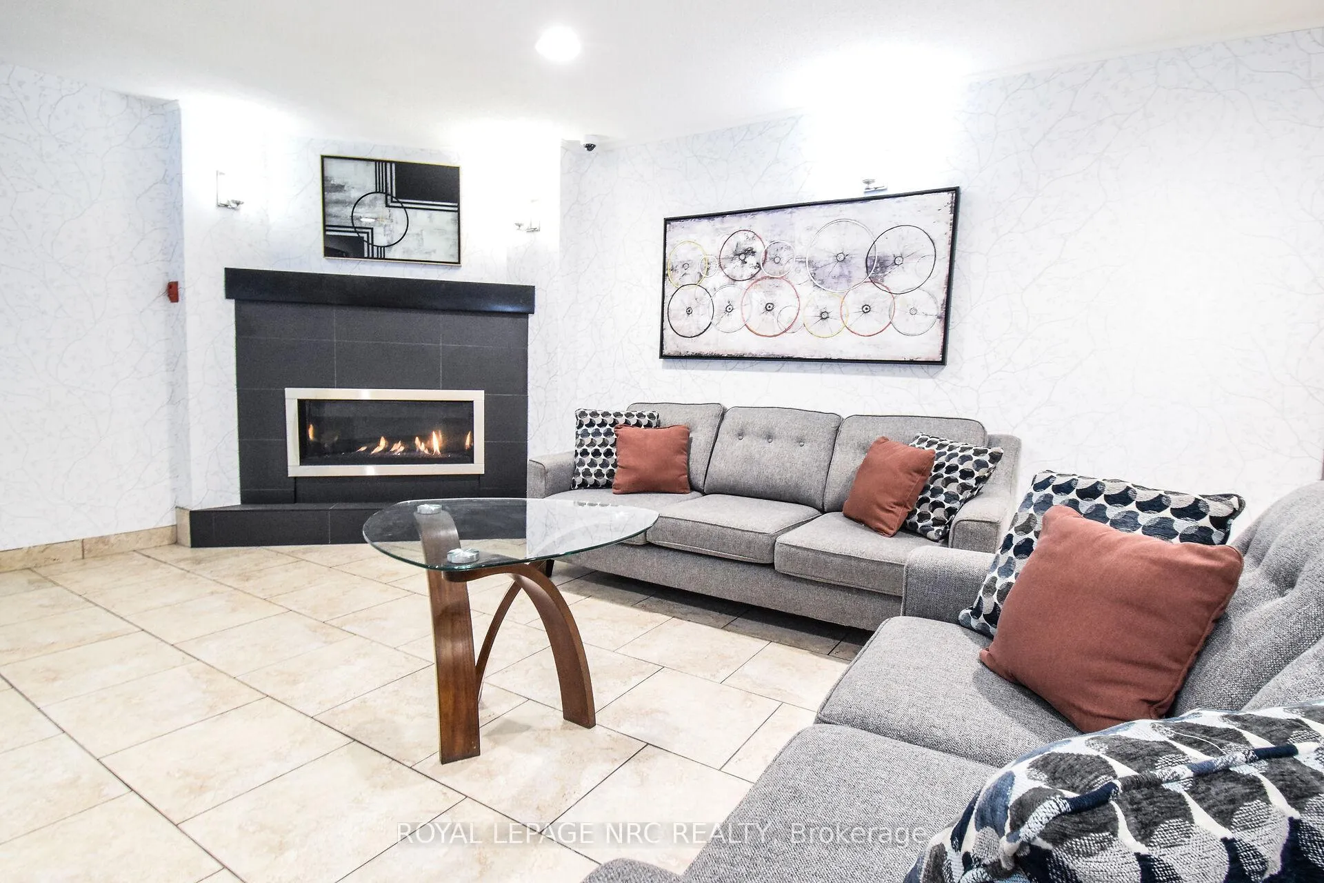 Photo 34 of Unit 320, 198 Scott Street, St. Catharines, Fairview — HOMEH