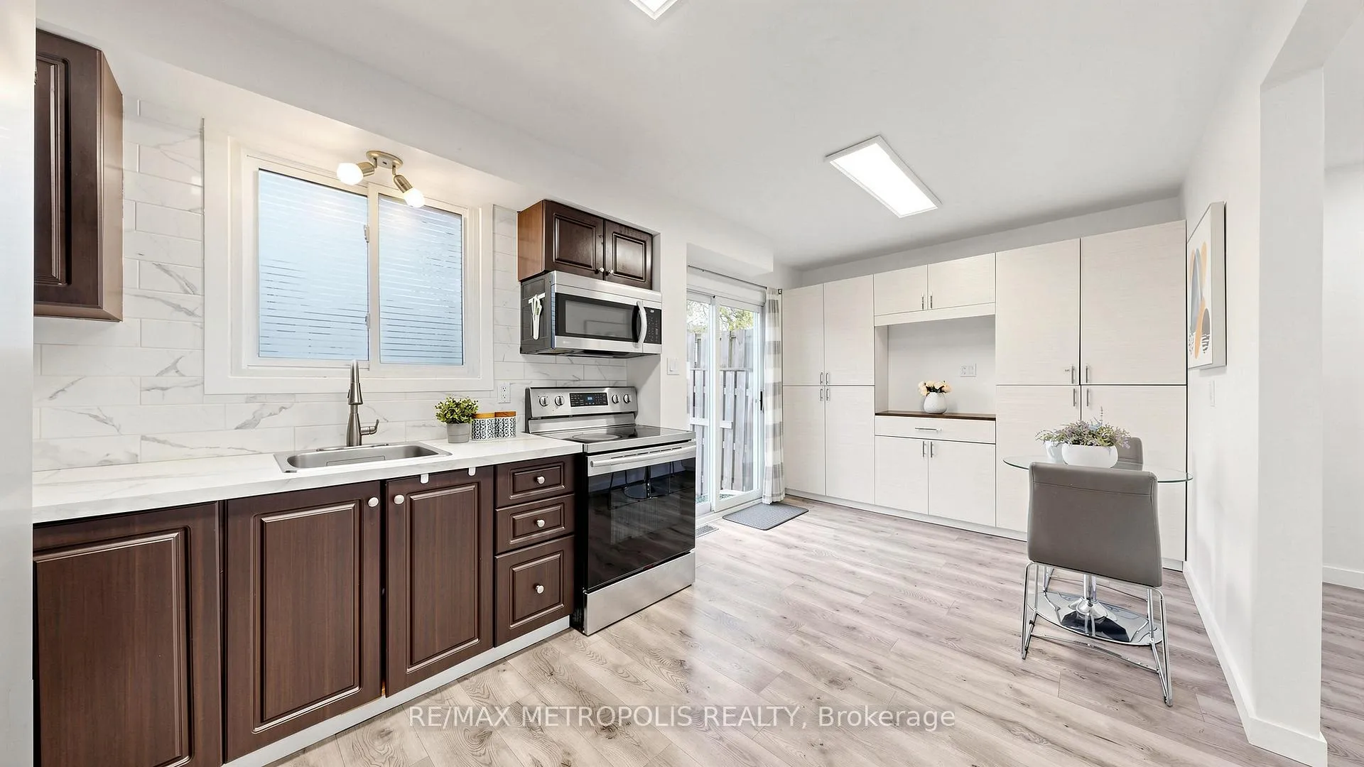 Photo 12 of 334 Killarney Court, Oshawa, Lakeview — HOMEH