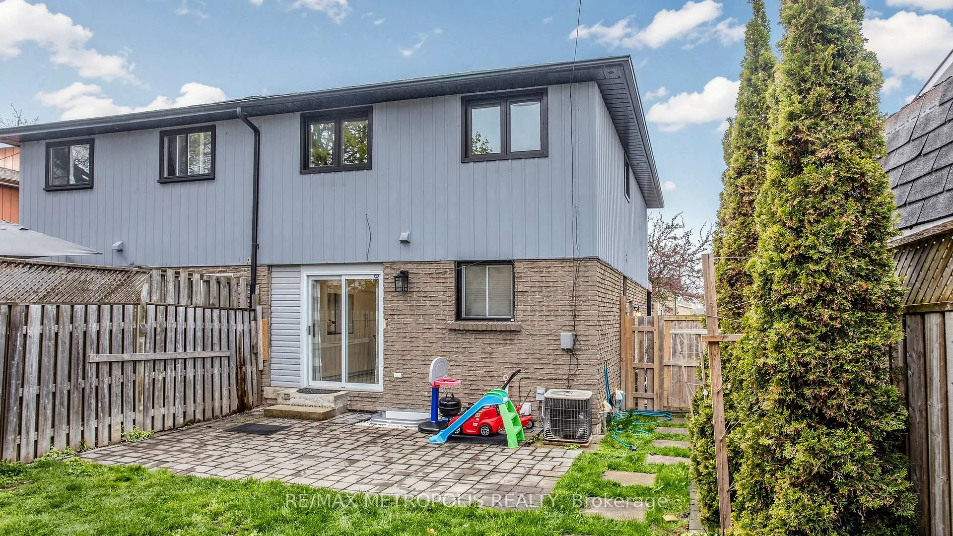 Photo 32 of 334 Killarney Court, Oshawa, Lakeview — HOMEH