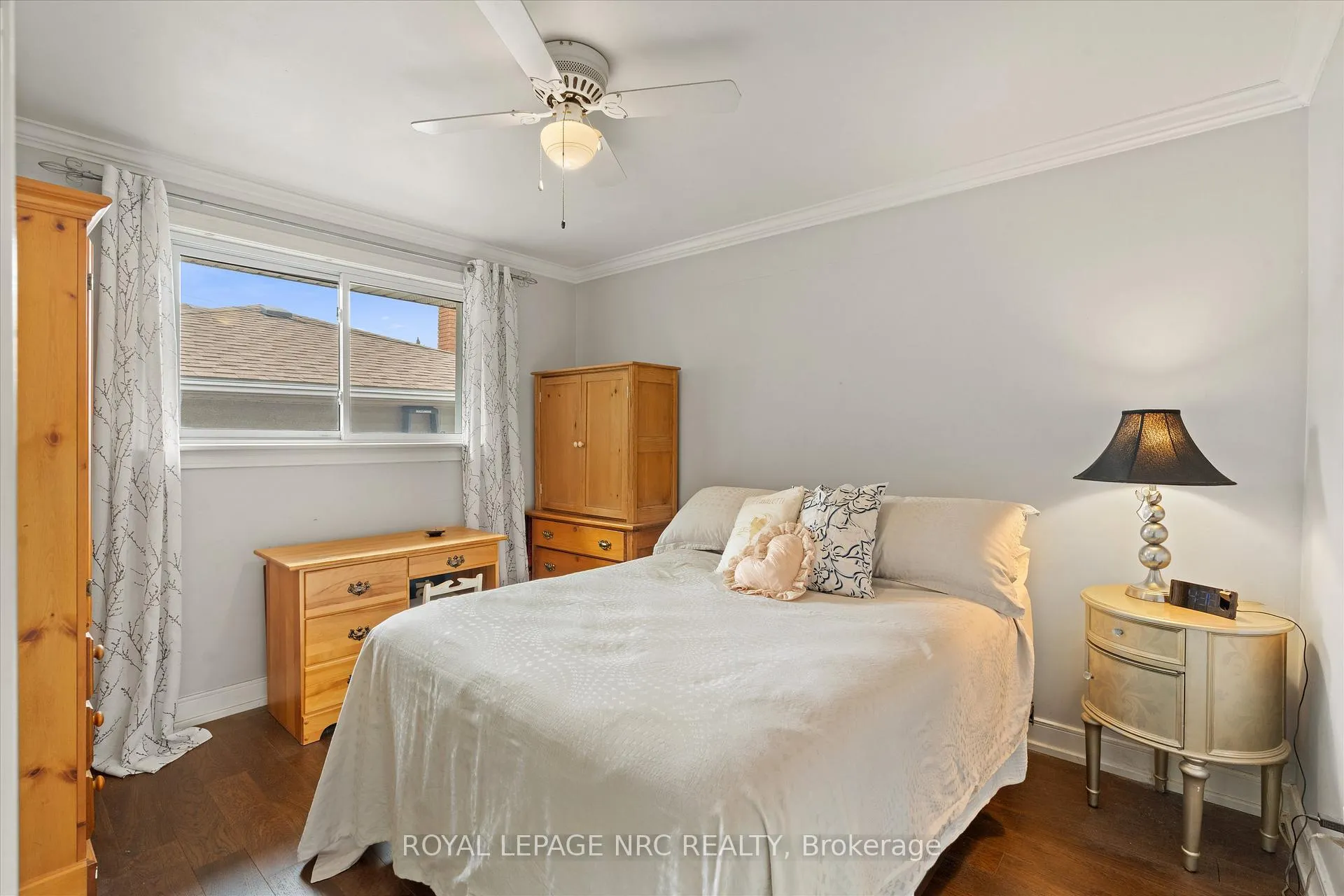 Photo 11 of 10 Wakelin Terrace, St. Catharines, Carlton/Bunting — HOMEH