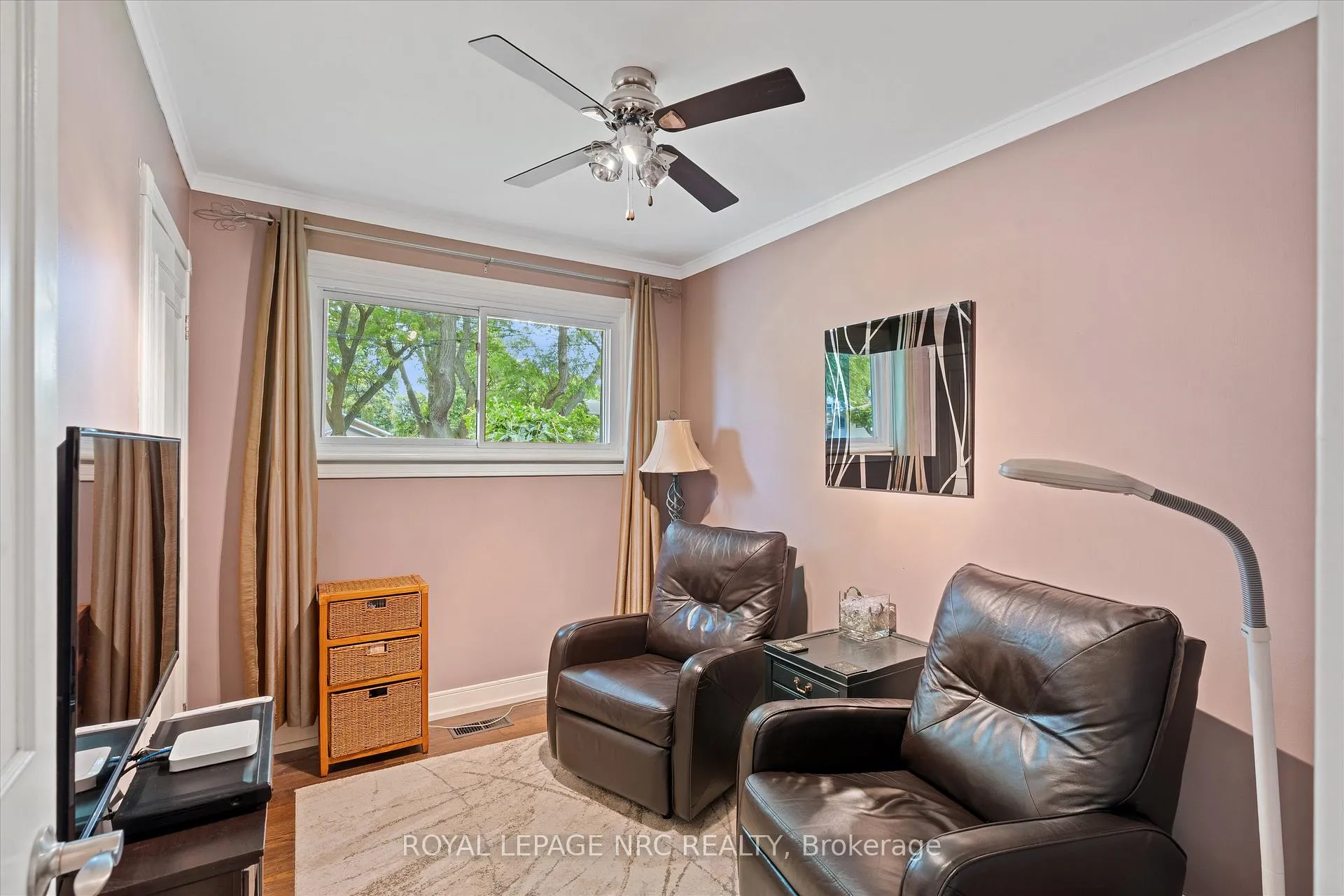 Photo 13 of 10 Wakelin Terrace, St. Catharines, Carlton/Bunting — HOMEH