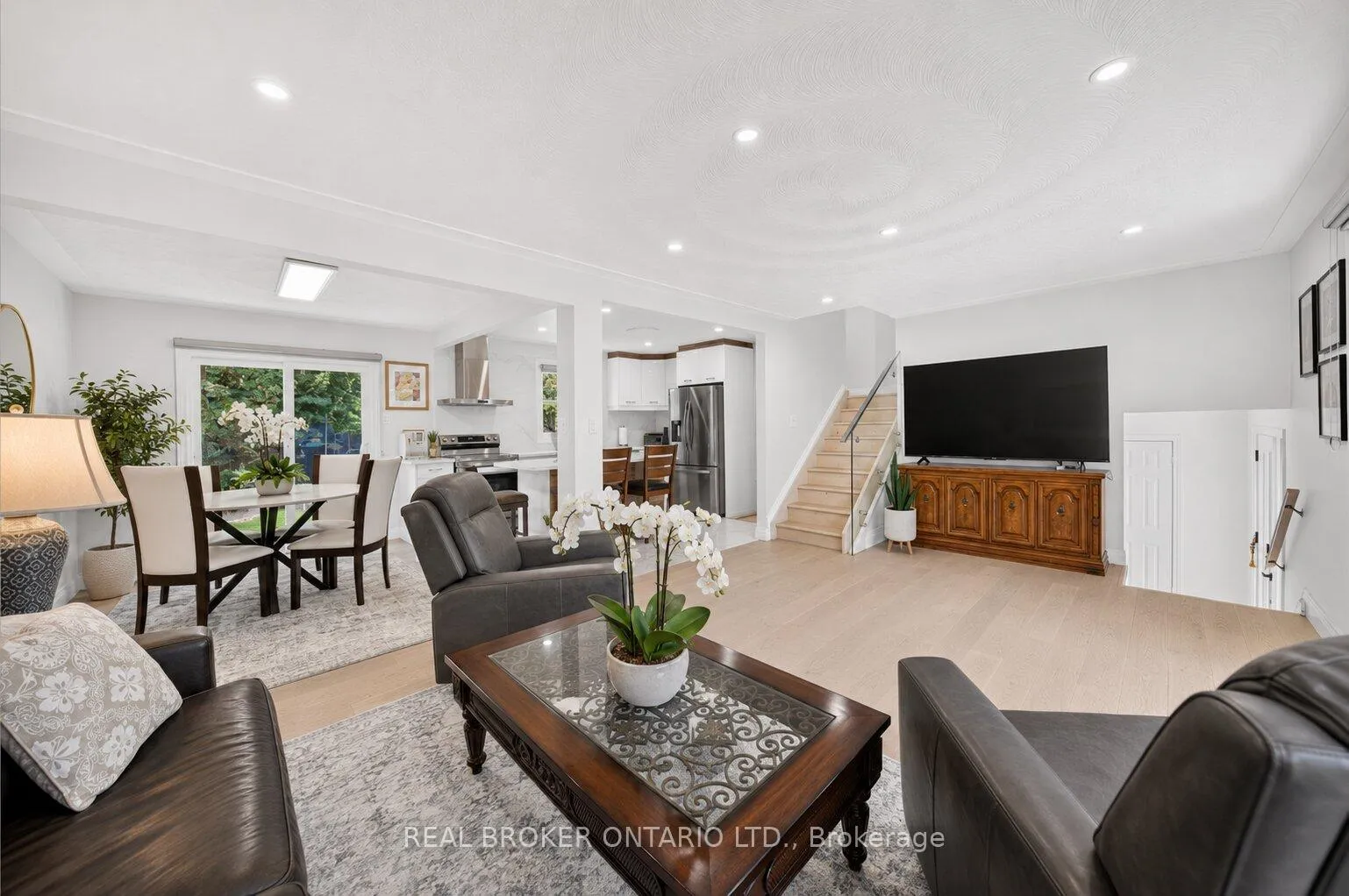 Photo 6 of 431 Walkers Line, Burlington, Shoreacres — HOMEH